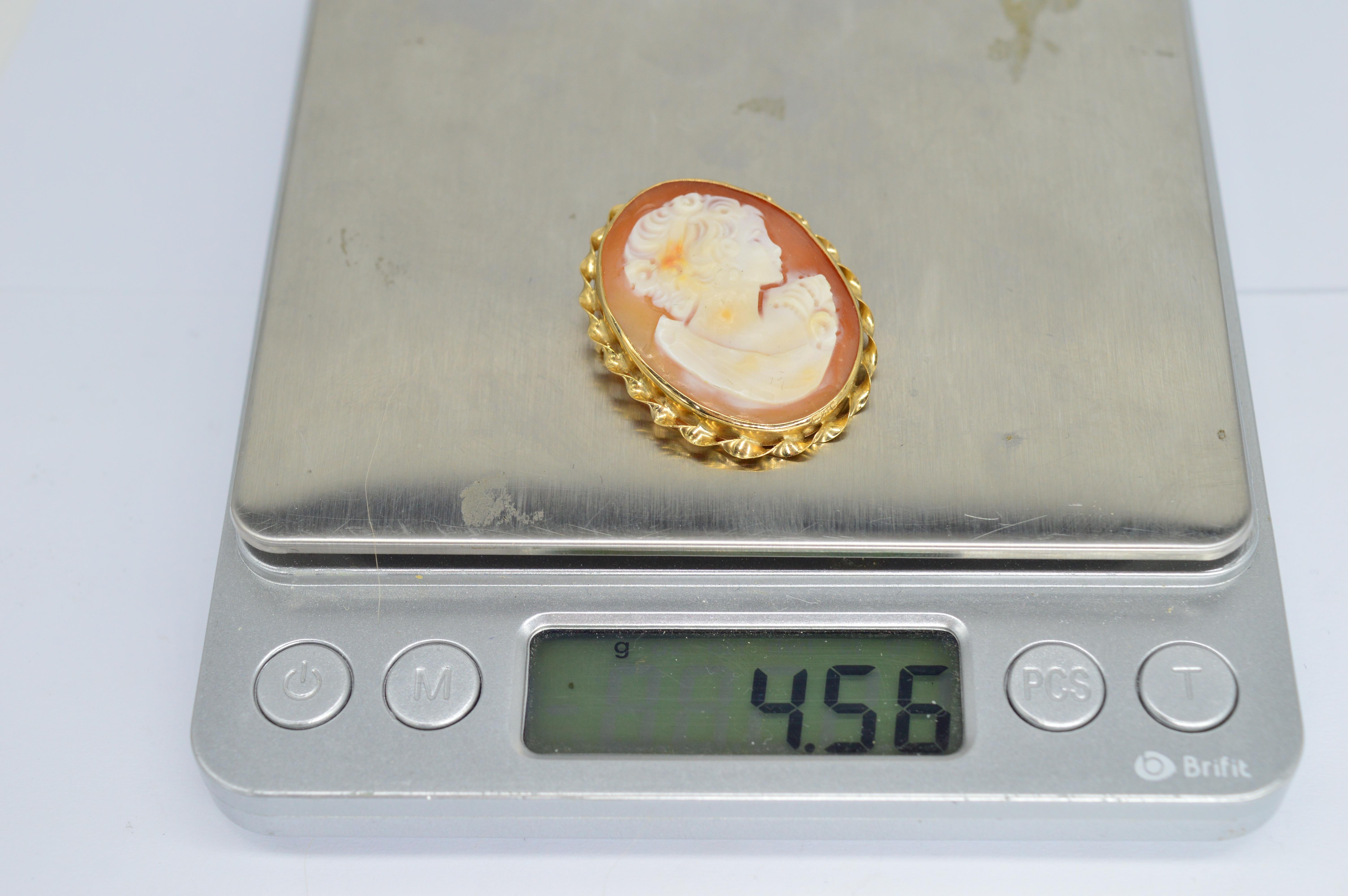 Antique 9ct Yellow Gold Cameo Shell Victorian Present Statement Brooch Pendant For Sale 5
