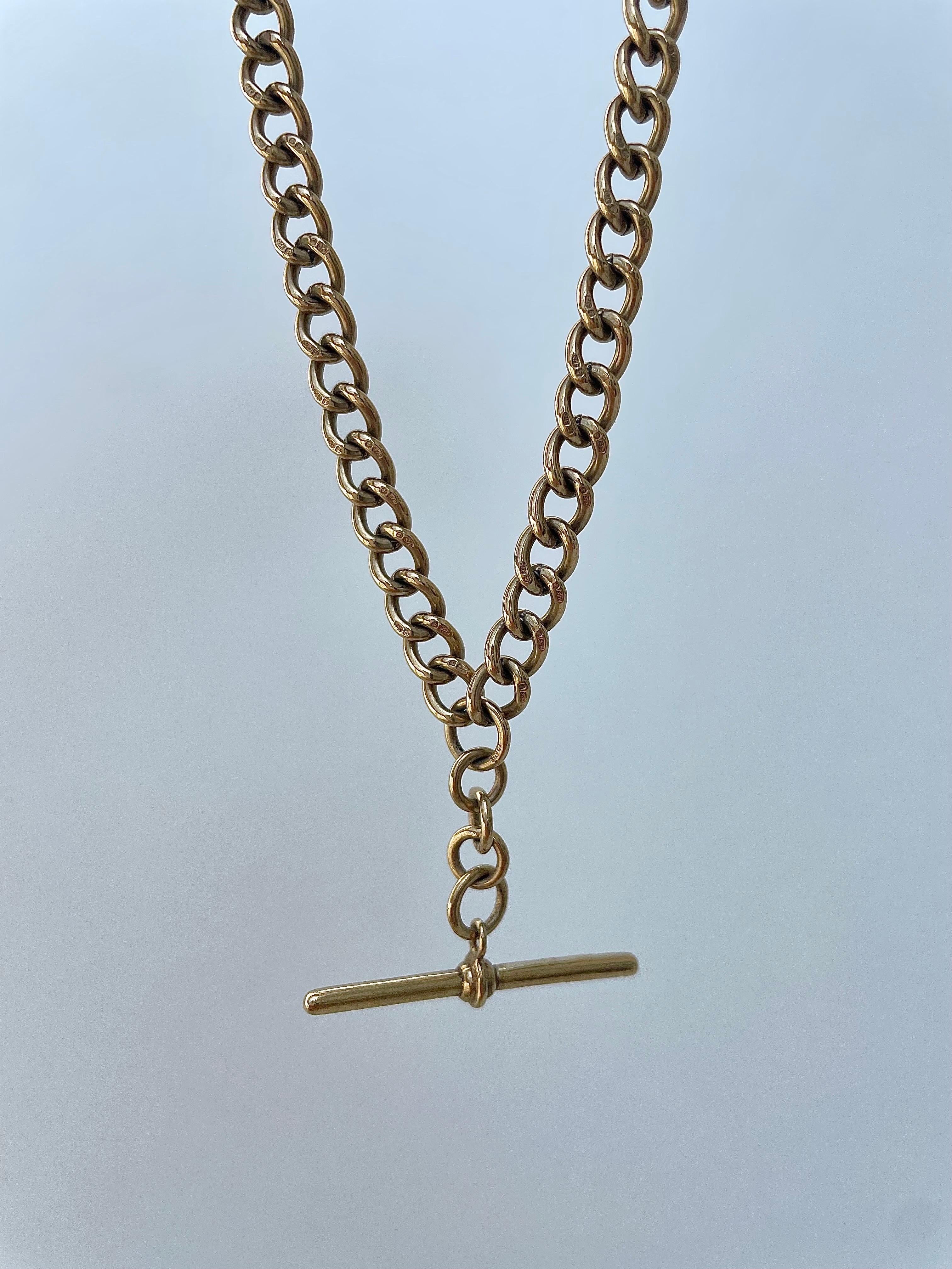 Antique 9ct Yellow Gold Double Albert Chain

classic and charming TBar chain

The item comes without the box in the photos but will be presented in a gift box

Measurements: weight 38g, length 46.3cm, width 6.1mm

Materials :  9ct yellow