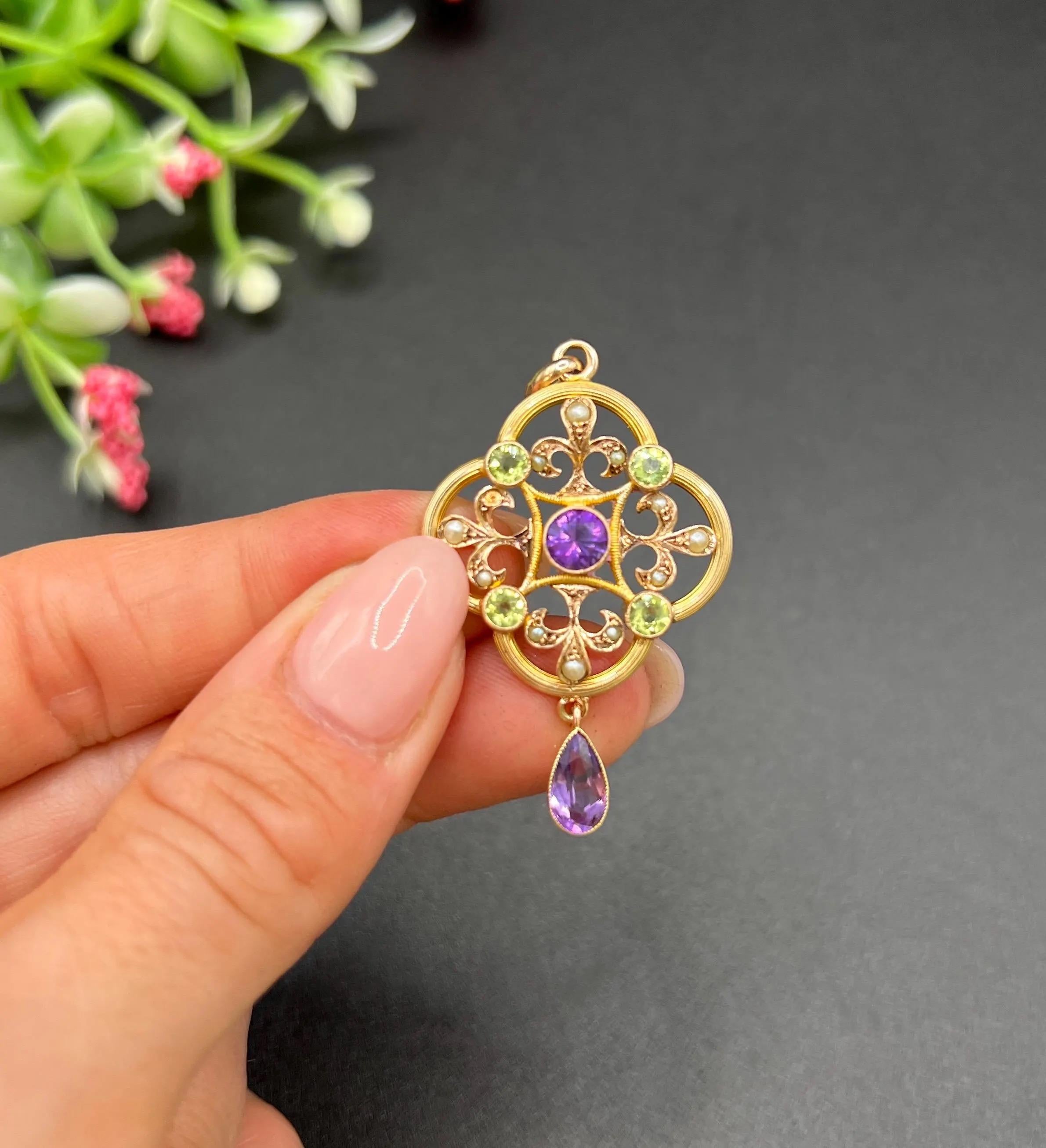 Antique 9ct Yellow Gold, Edwardian Amethyst, Pearl & Peridot Suffragette Pendent For Sale 6