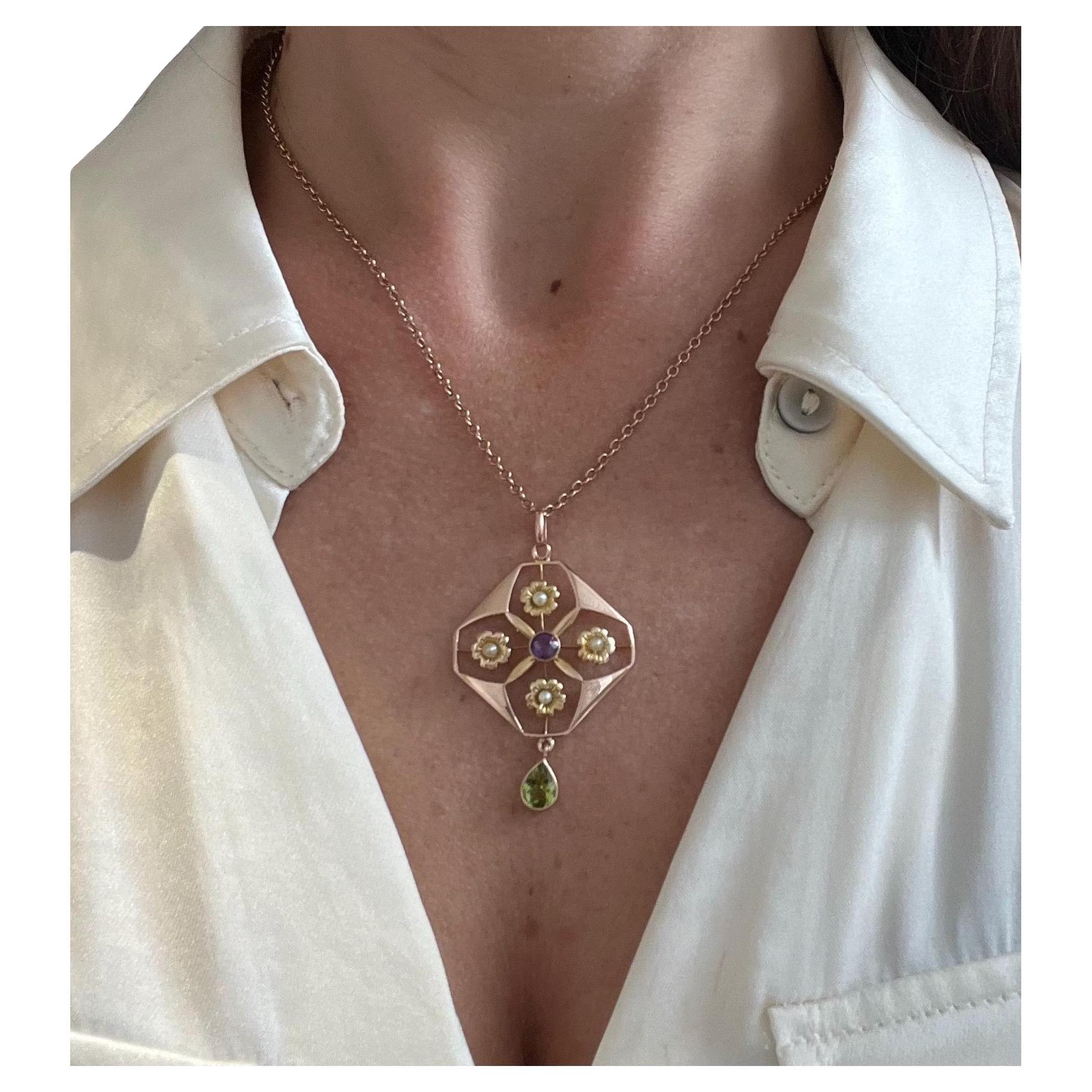 Antique 9ct Yellow Gold, Edwardian Amethyst, Pearl & Peridot Suffragette Pendent For Sale