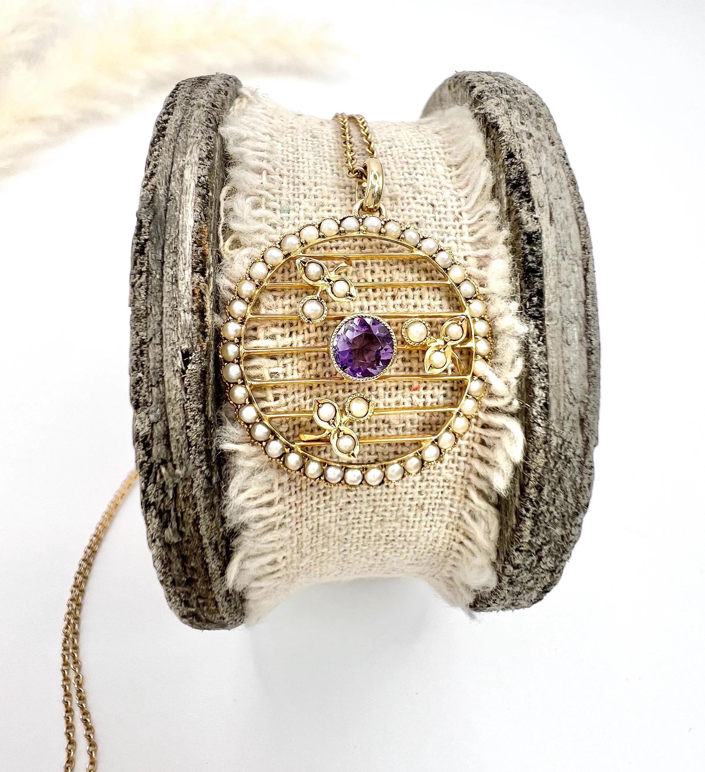 Pendentif circulaire ancien en or jaune 9 carats, améthyste édouardienne et perles de rocaille en vente 1