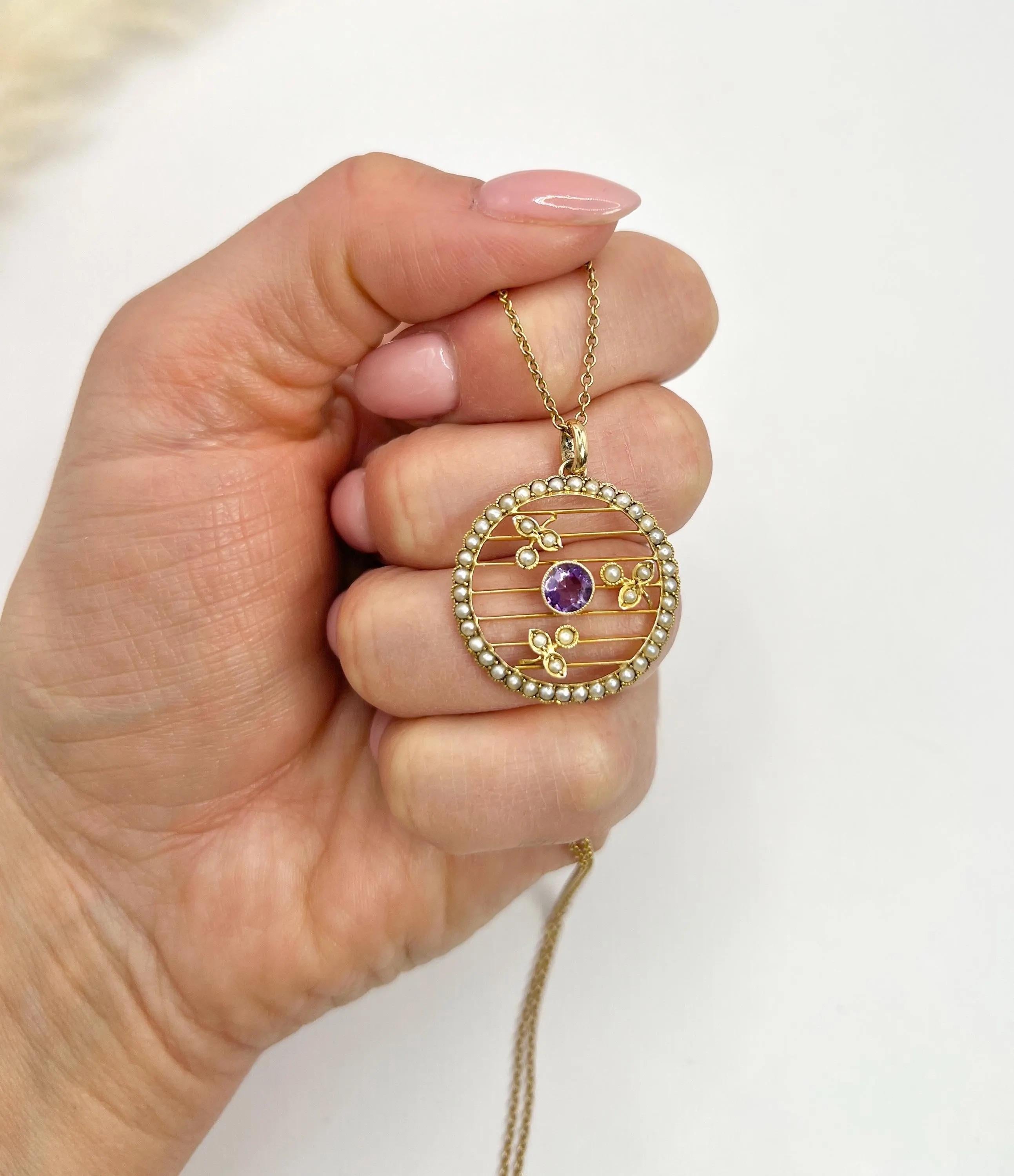 Pendentif circulaire ancien en or jaune 9 carats, améthyste édouardienne et perles de rocaille en vente 2