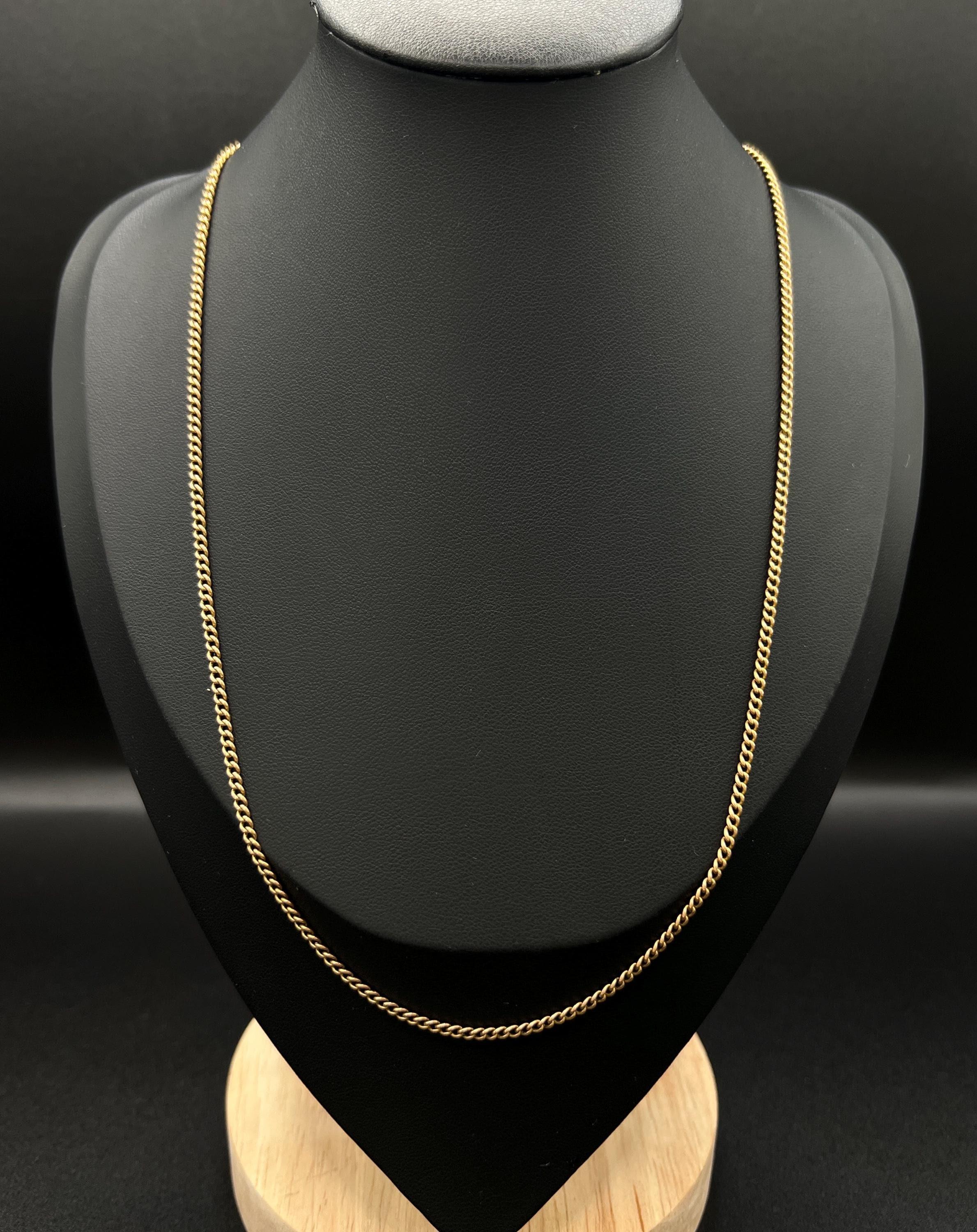 Antique 9ct Yellow Gold, Edwardian Curb Link 18.5 Inch Chain with Barrel Clasp In Good Condition For Sale In Brighton, GB