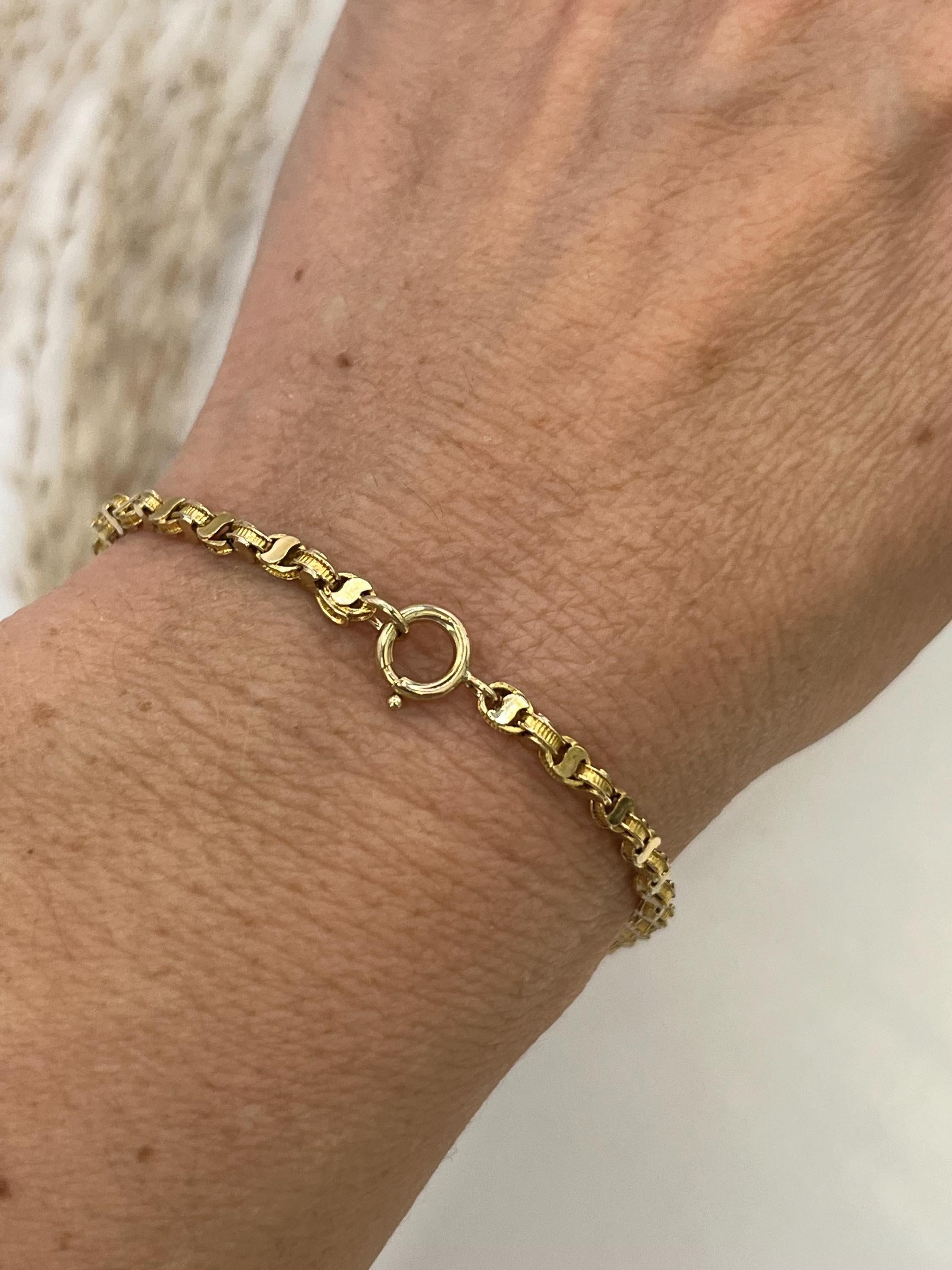 Bracelet ancien en or jaune 9ct, Edwardian Fancy Link Bracelet, Circa 1910 Unisexe en vente