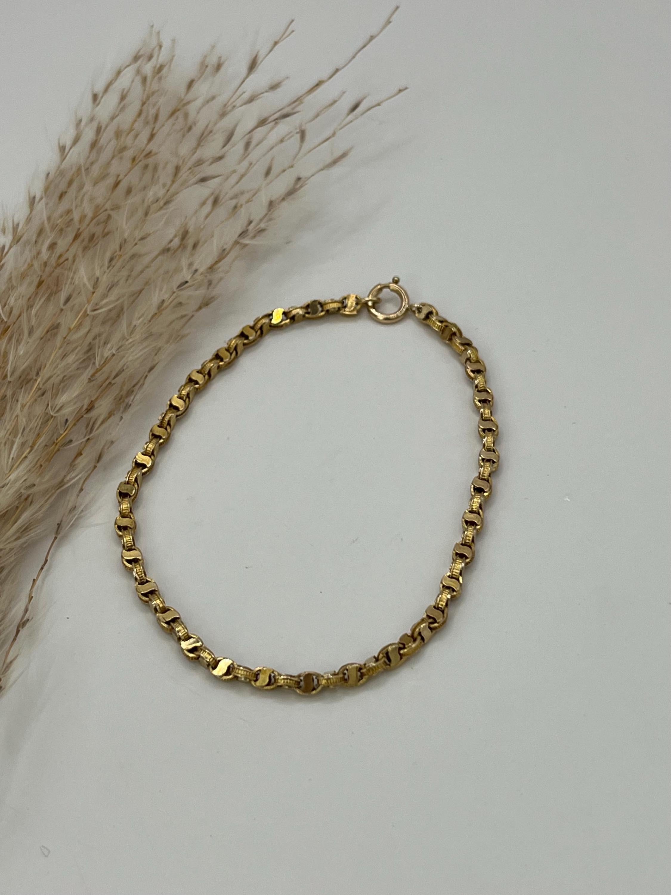 Bracelet ancien en or jaune 9ct, Edwardian Fancy Link Bracelet, Circa 1910 en vente 1