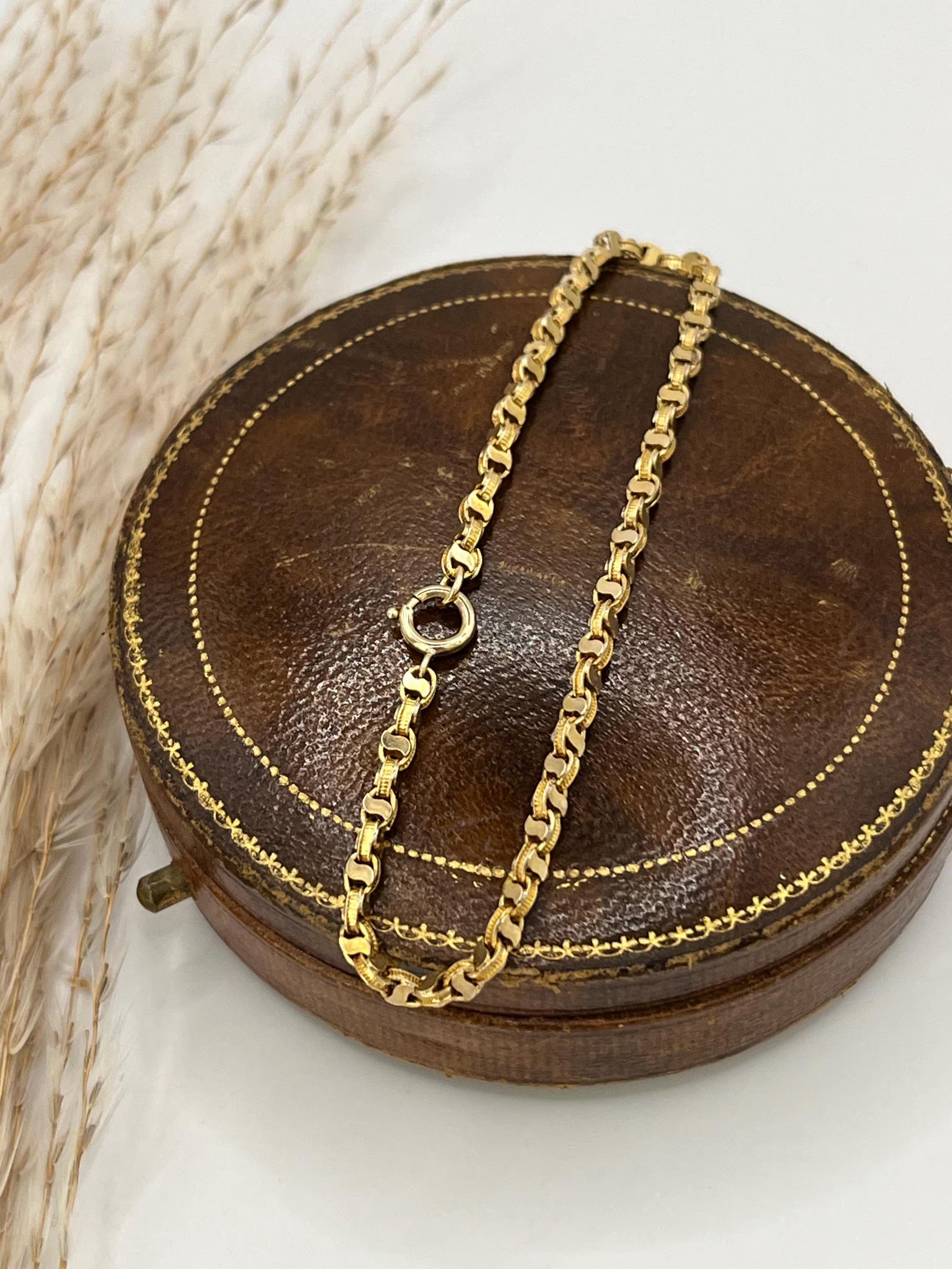 Bracelet ancien en or jaune 9ct, Edwardian Fancy Link Bracelet, Circa 1910 en vente 3