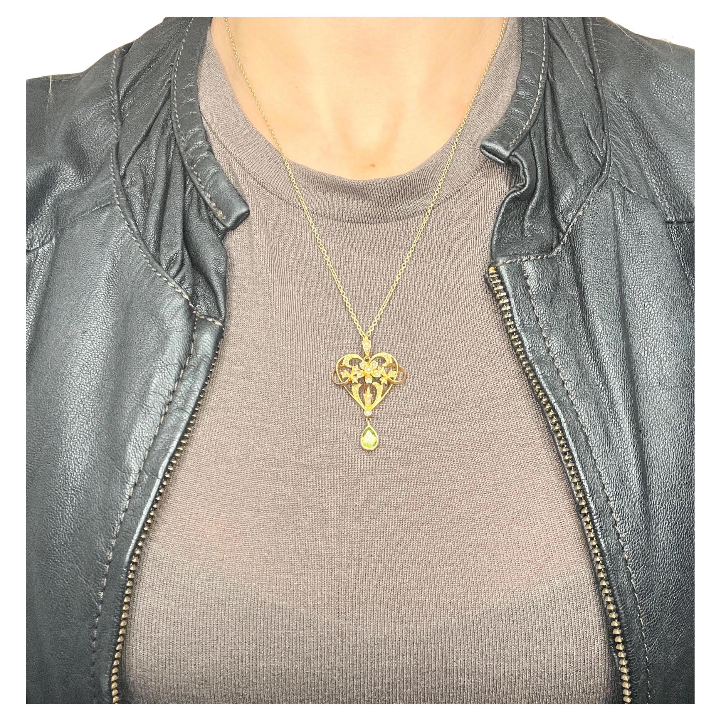 Antique 9ct Yellow Gold, Edwardian Heart Shaped Peridot & Seed Pearl Pendant