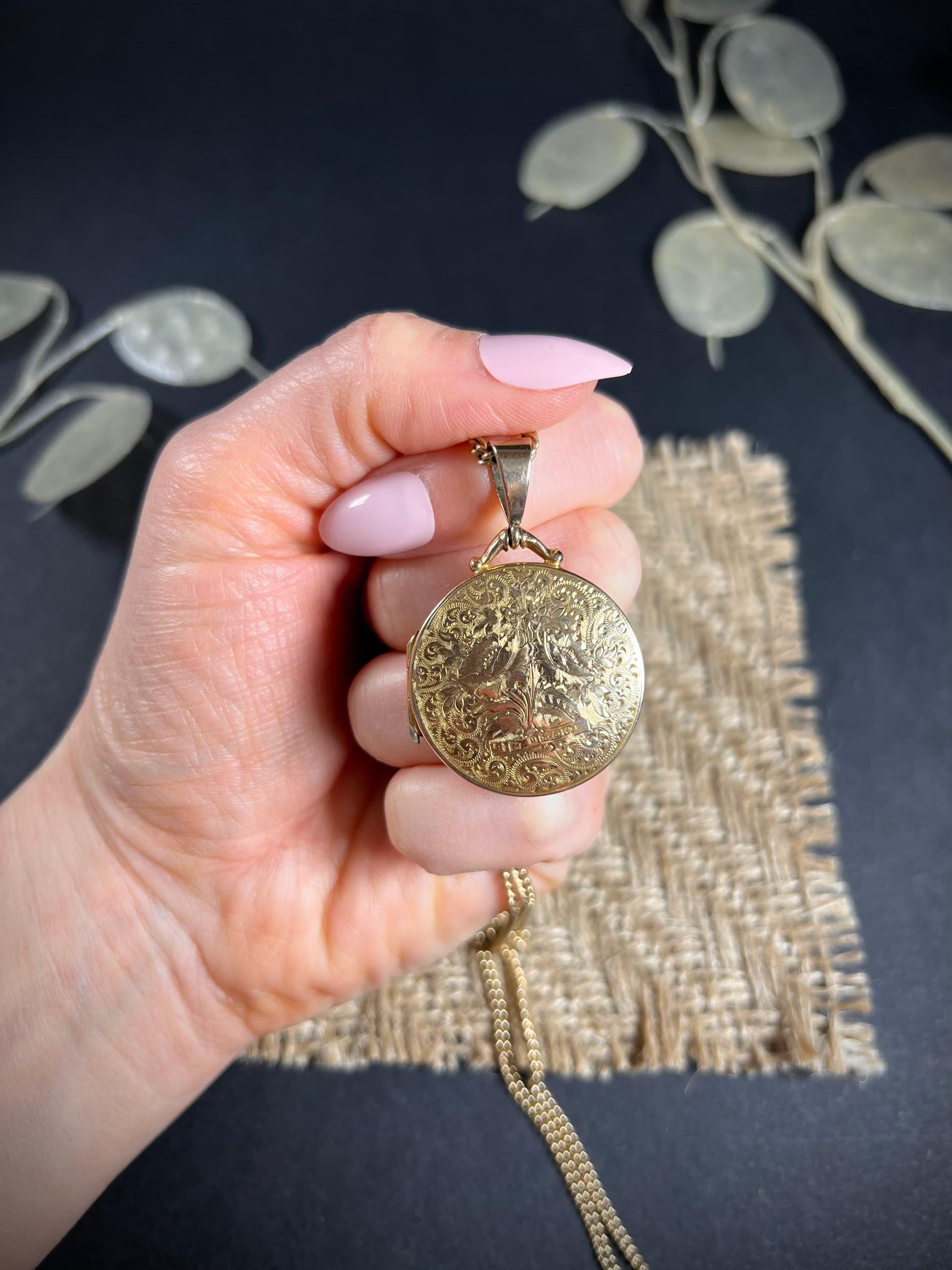 Médaillon rond édouardien ancien en or jaune 9ct en vente 3