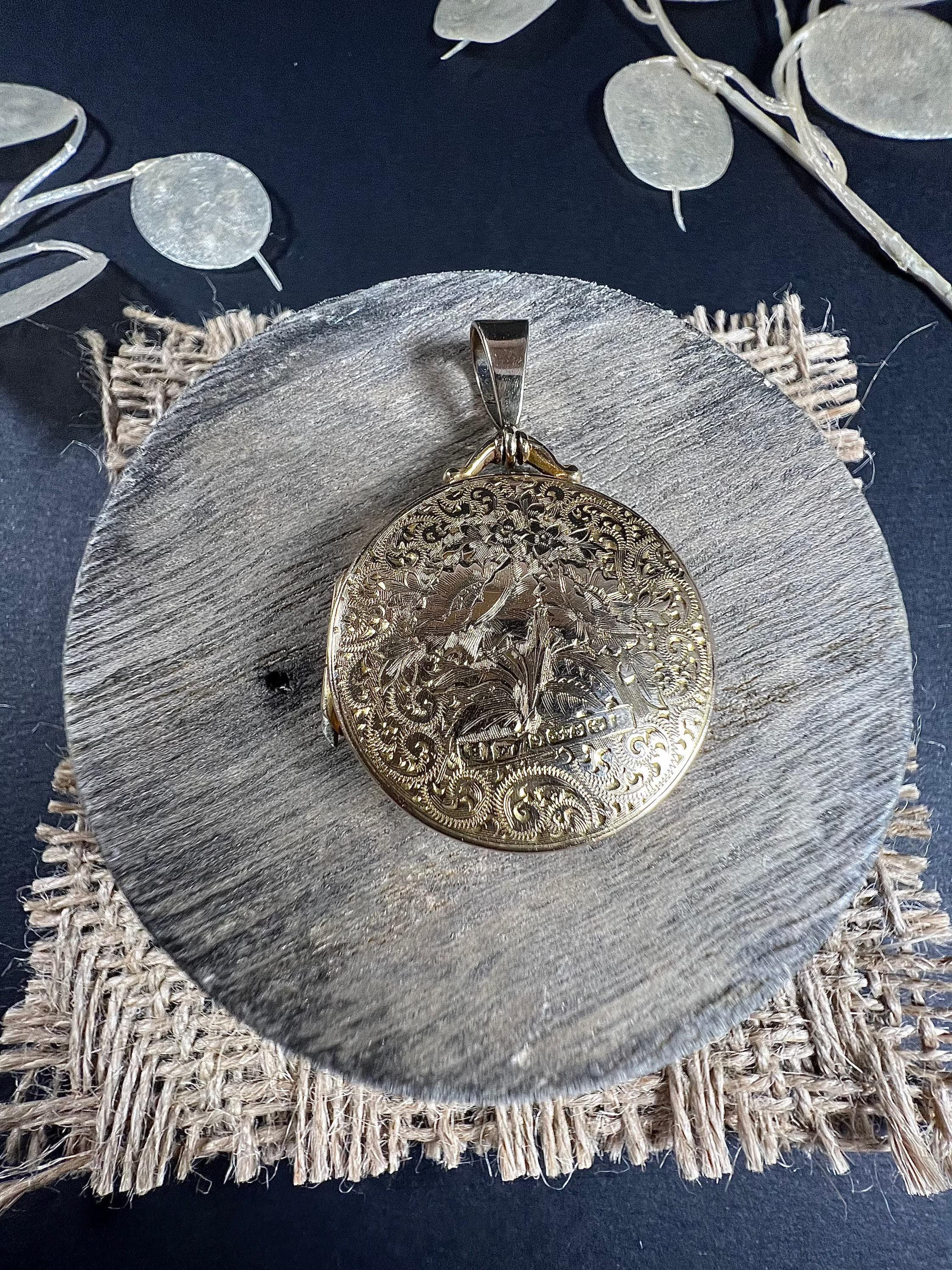 Médaillon rond édouardien ancien en or jaune 9ct en vente 4