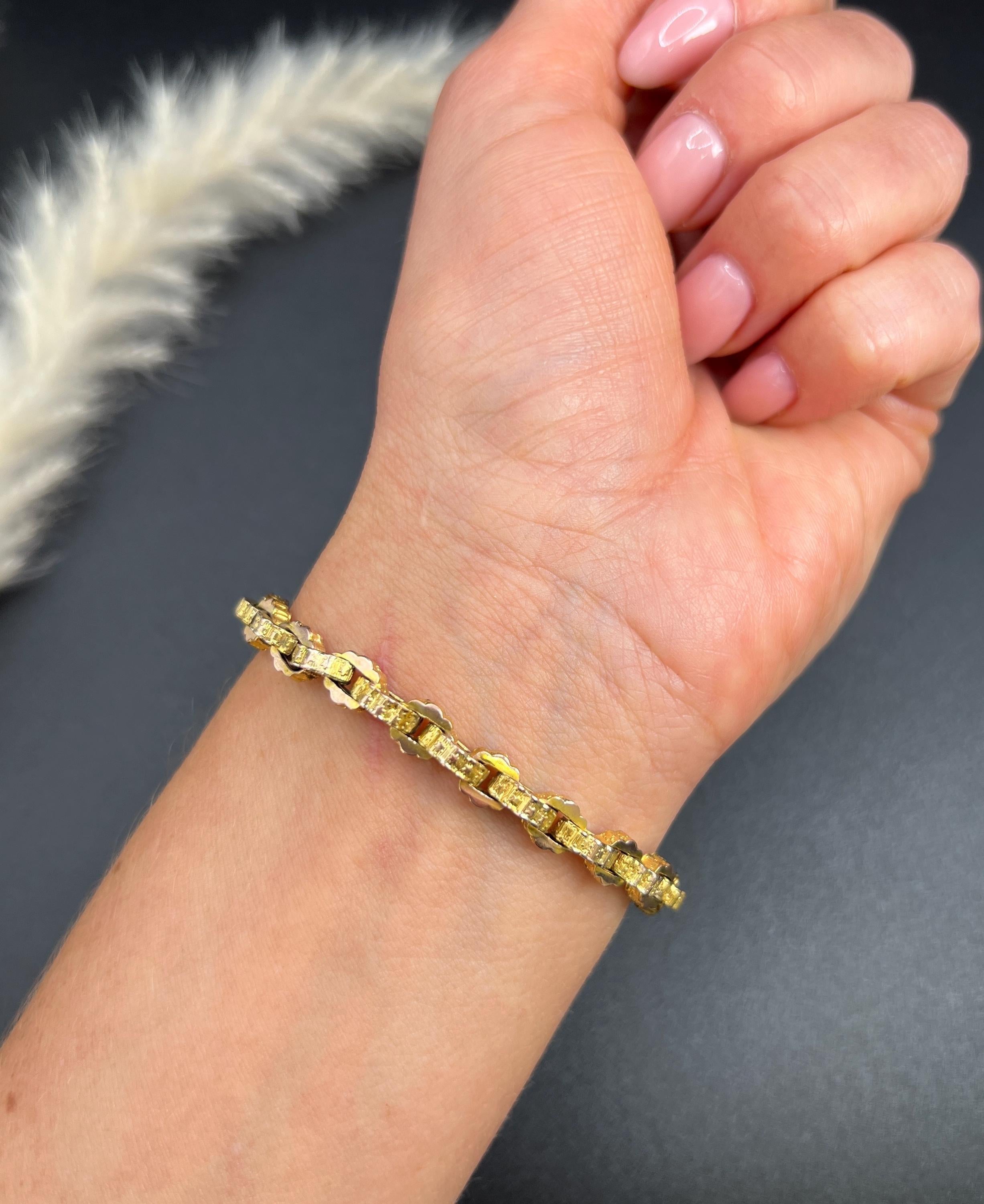 Antique Fancy Link Bracelet 

9ct Yellow Gold 

Circa 1880

Step back in time with this exquisite Victorian Albert bracelet, crafted from luxurious 9ct yellow gold. This stunning piece features elegant, fancy oval-shaped links, each showcasing