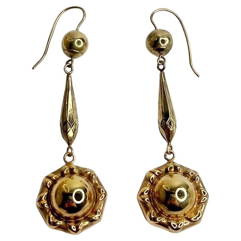 Antique 9ct Yellow Gold, Victorian Tudor Rose Gold Drop Earrings For Sale
