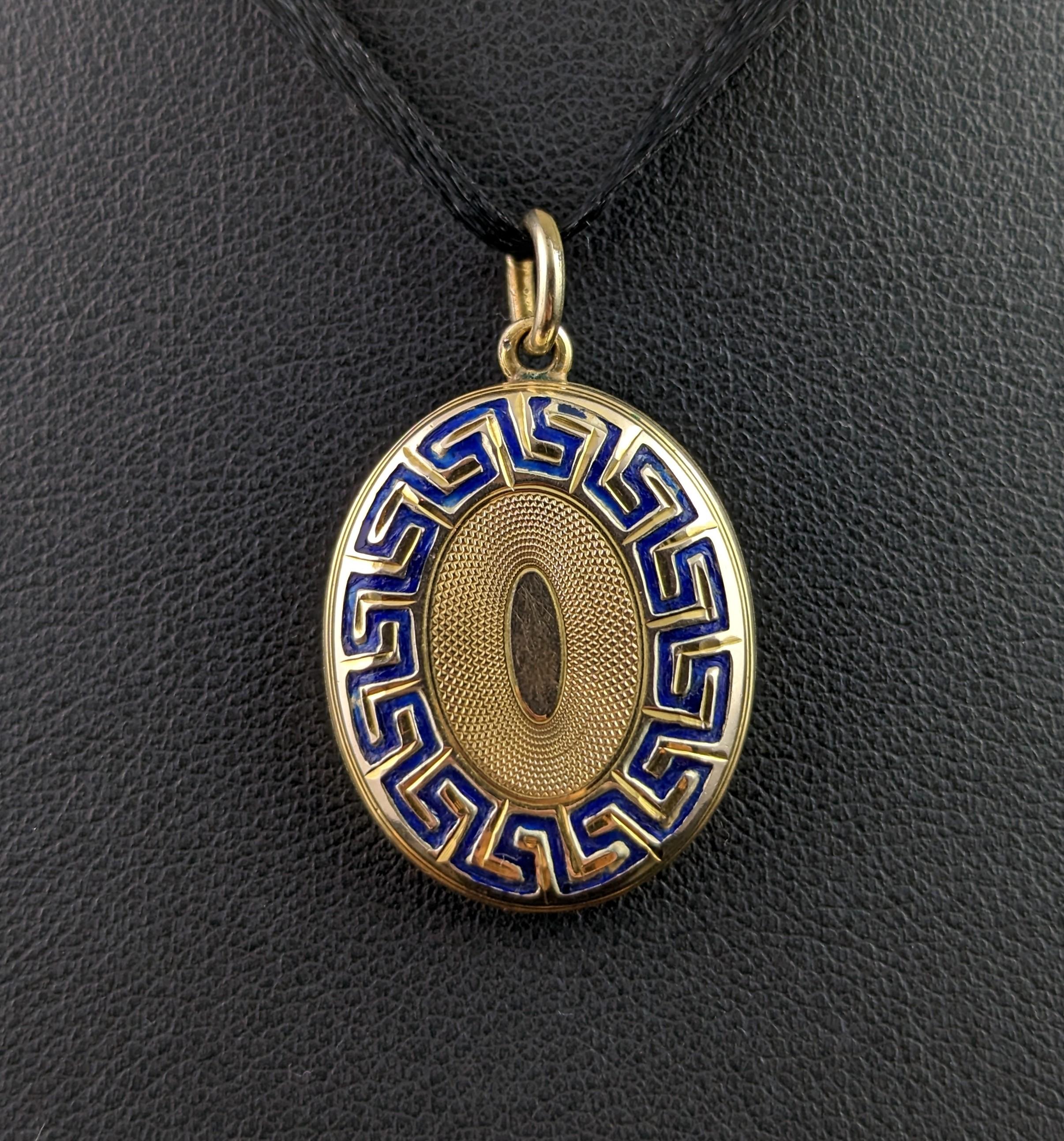 Antique 9k gold and blue enamel mourning locket, Greek key design  2