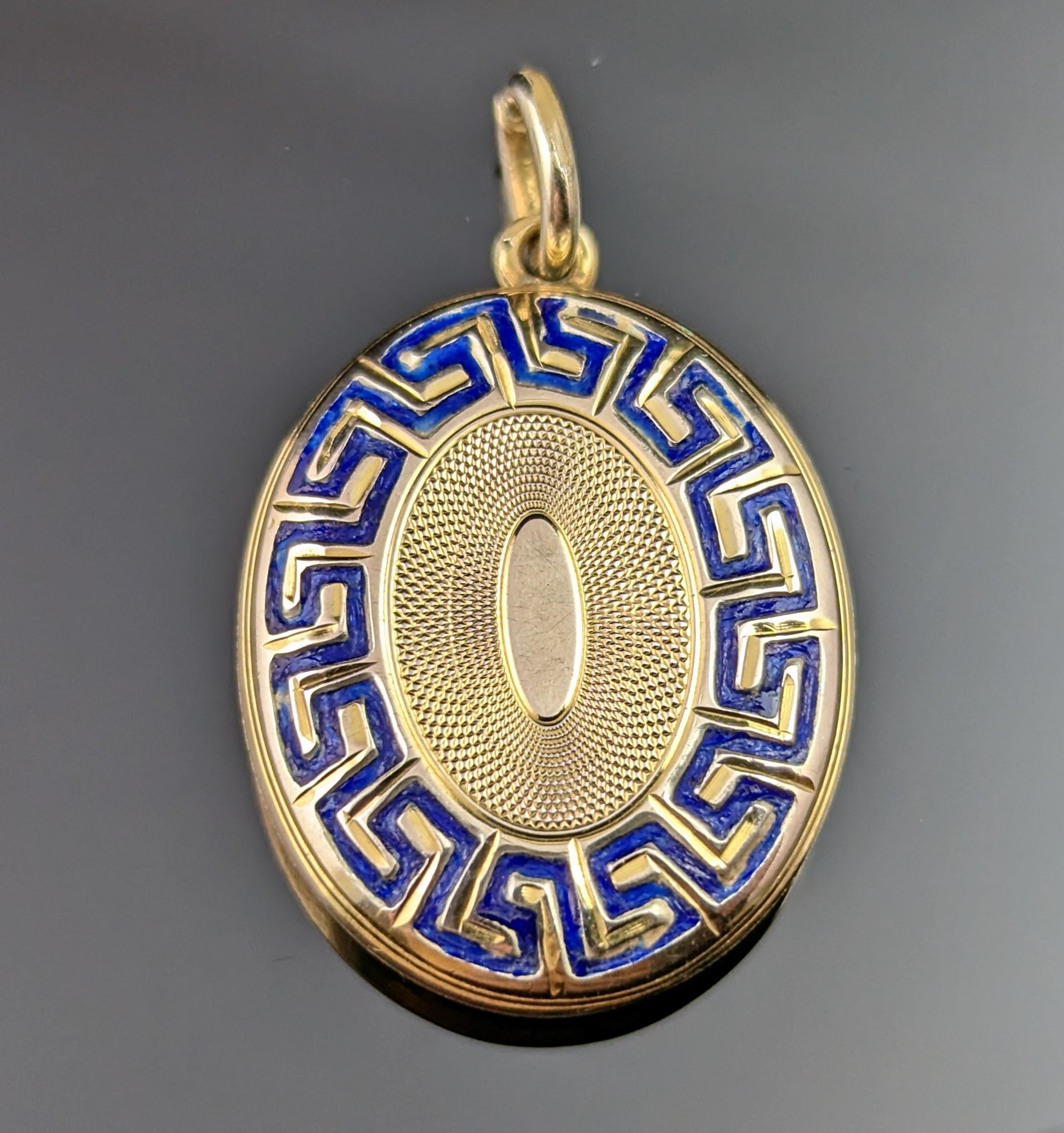 Antique 9k gold and blue enamel mourning locket, Greek key design  7