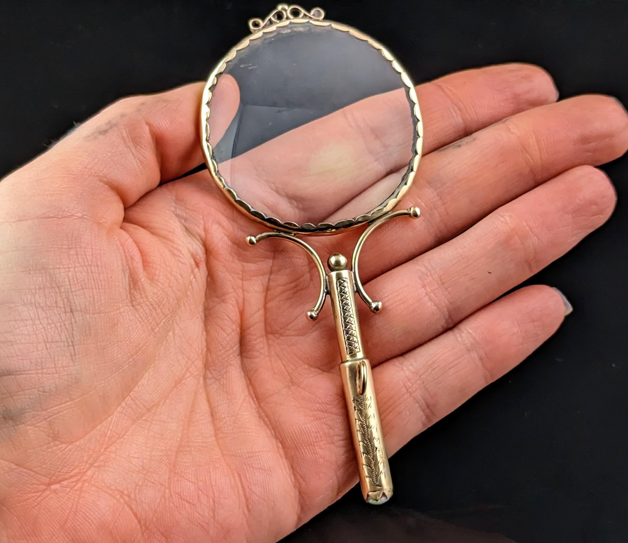 Antique 9k gold and Opal magnifying glass pendant, Victorian  For Sale 8