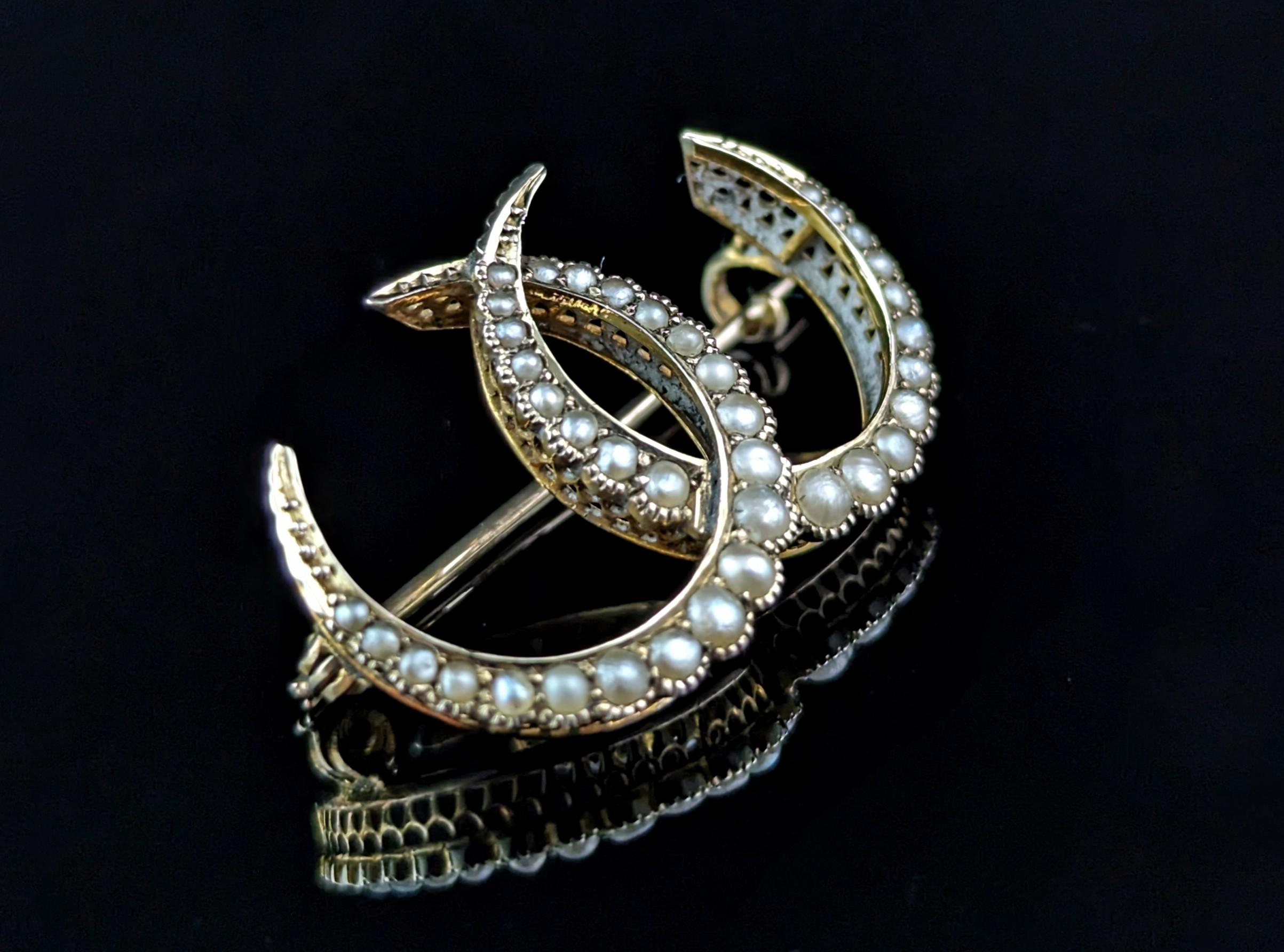 Victorian Antique 9k gold and Pearl Double Crescent Moon brooch, Murrle Bennett  For Sale