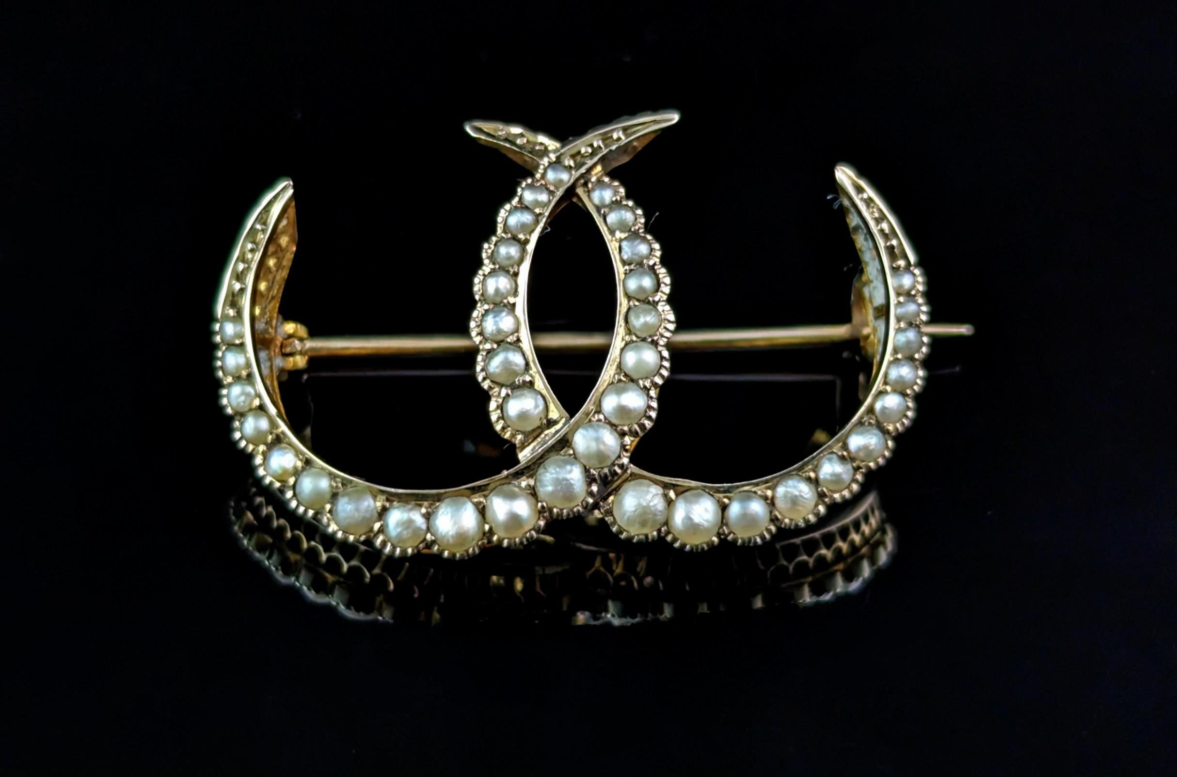 Cabochon Antique 9k gold and Pearl Double Crescent Moon brooch, Murrle Bennett  For Sale