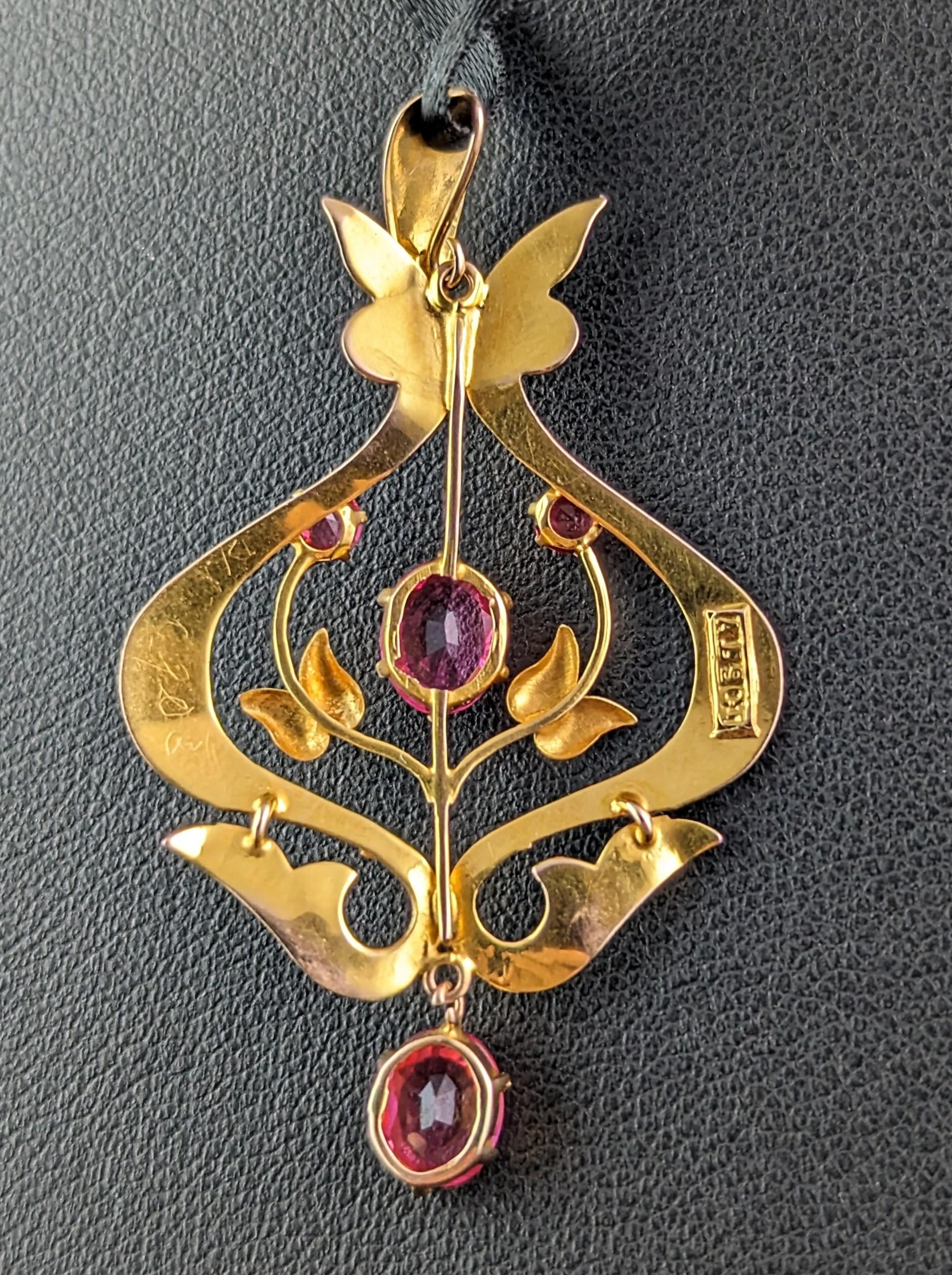 Antique 9k gold and Pink paste pendant, Art Nouveau  For Sale 4