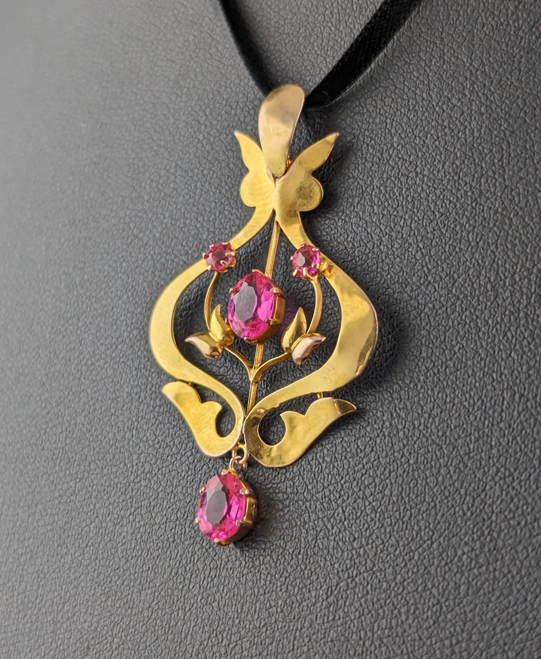 Antique 9k gold and Pink paste pendant, Art Nouveau  For Sale 5