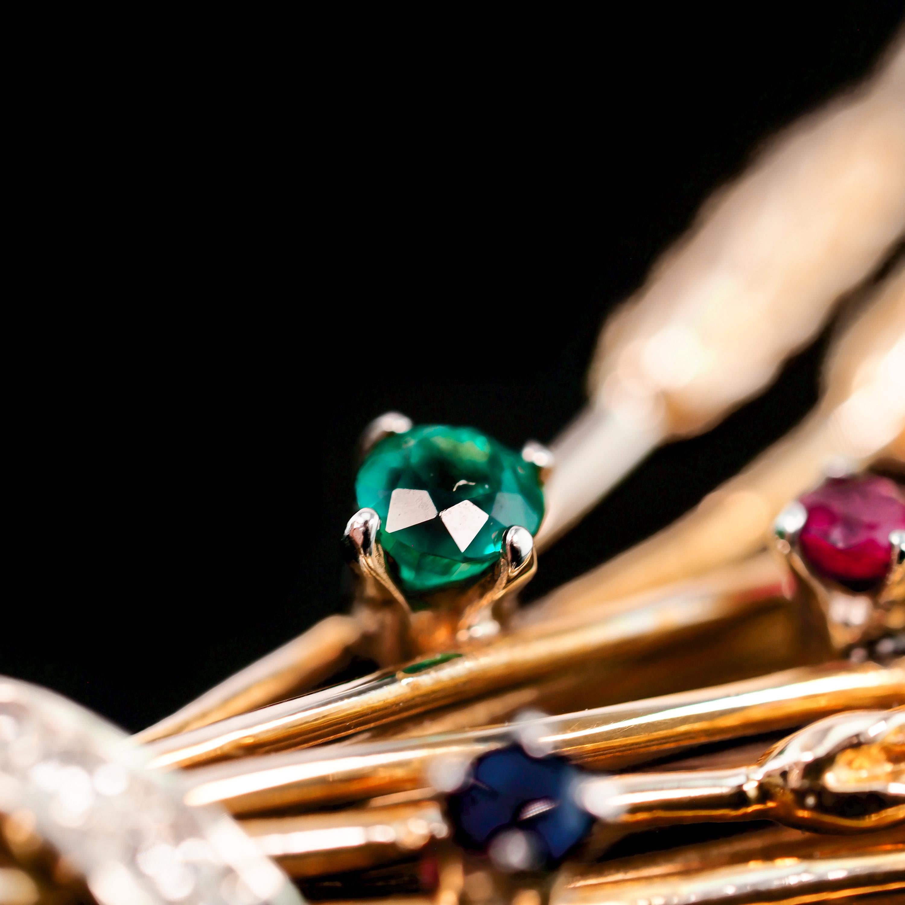 Antike 9 Karat Gold Brosche Ernte Weizen mit Smaragden, Saphiren, Diamanten und Rubinen 3