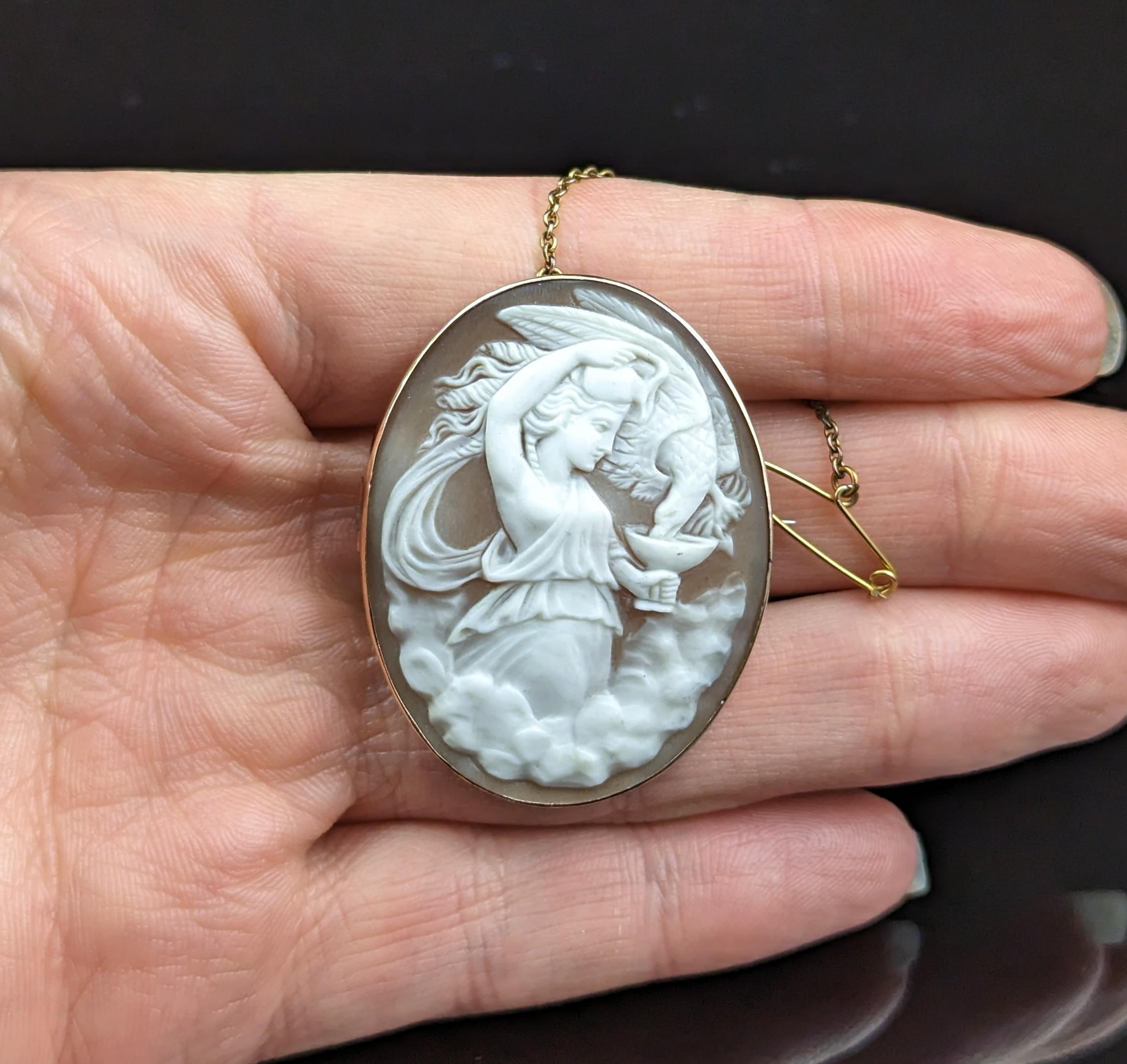 Antique 9k gold Cameo brooch, Hebe and the eagle Zeus  7