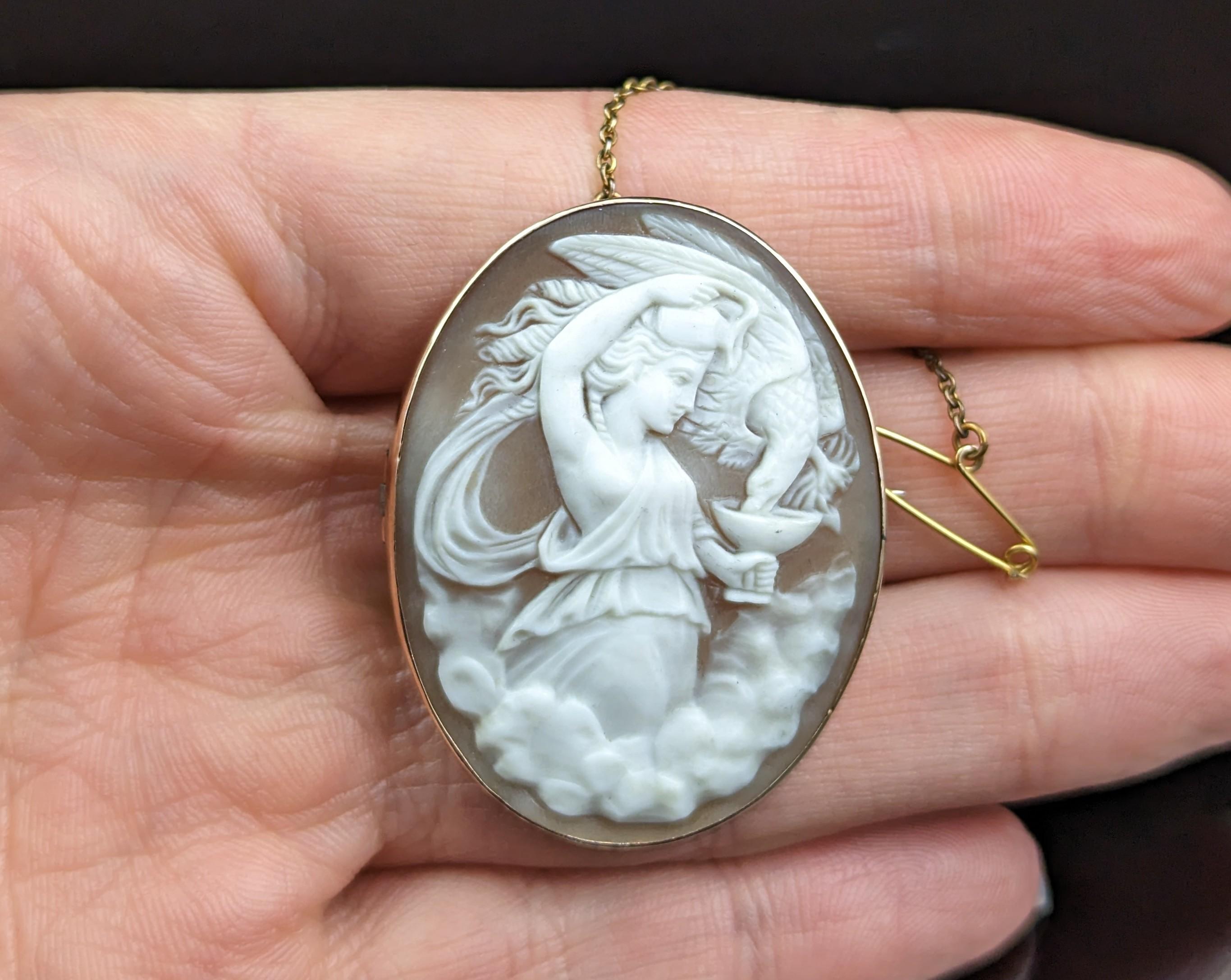 Antique 9k gold Cameo brooch, Hebe and the eagle Zeus  8