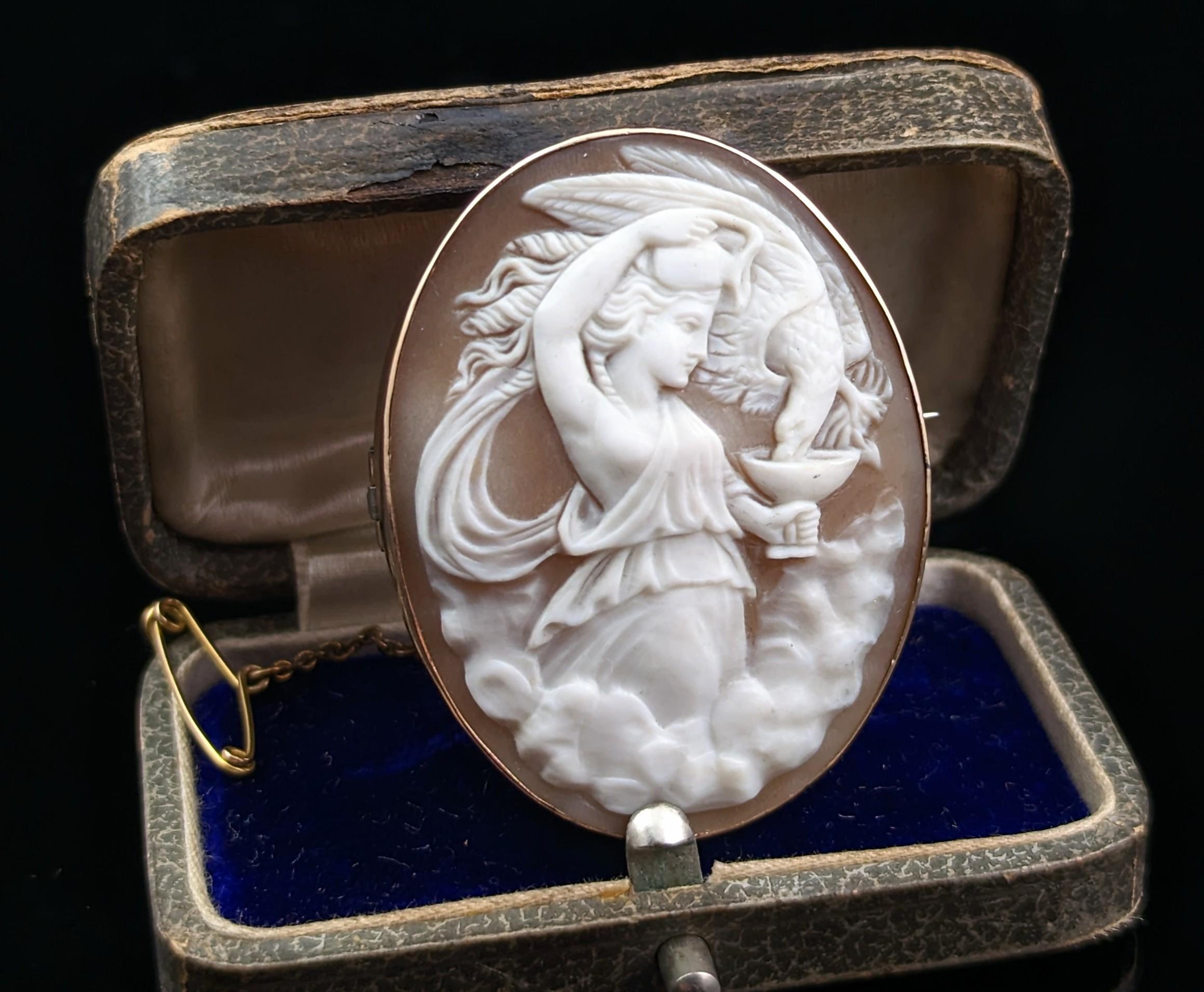 Victorian Antique 9k gold Cameo brooch, Hebe and the eagle Zeus 