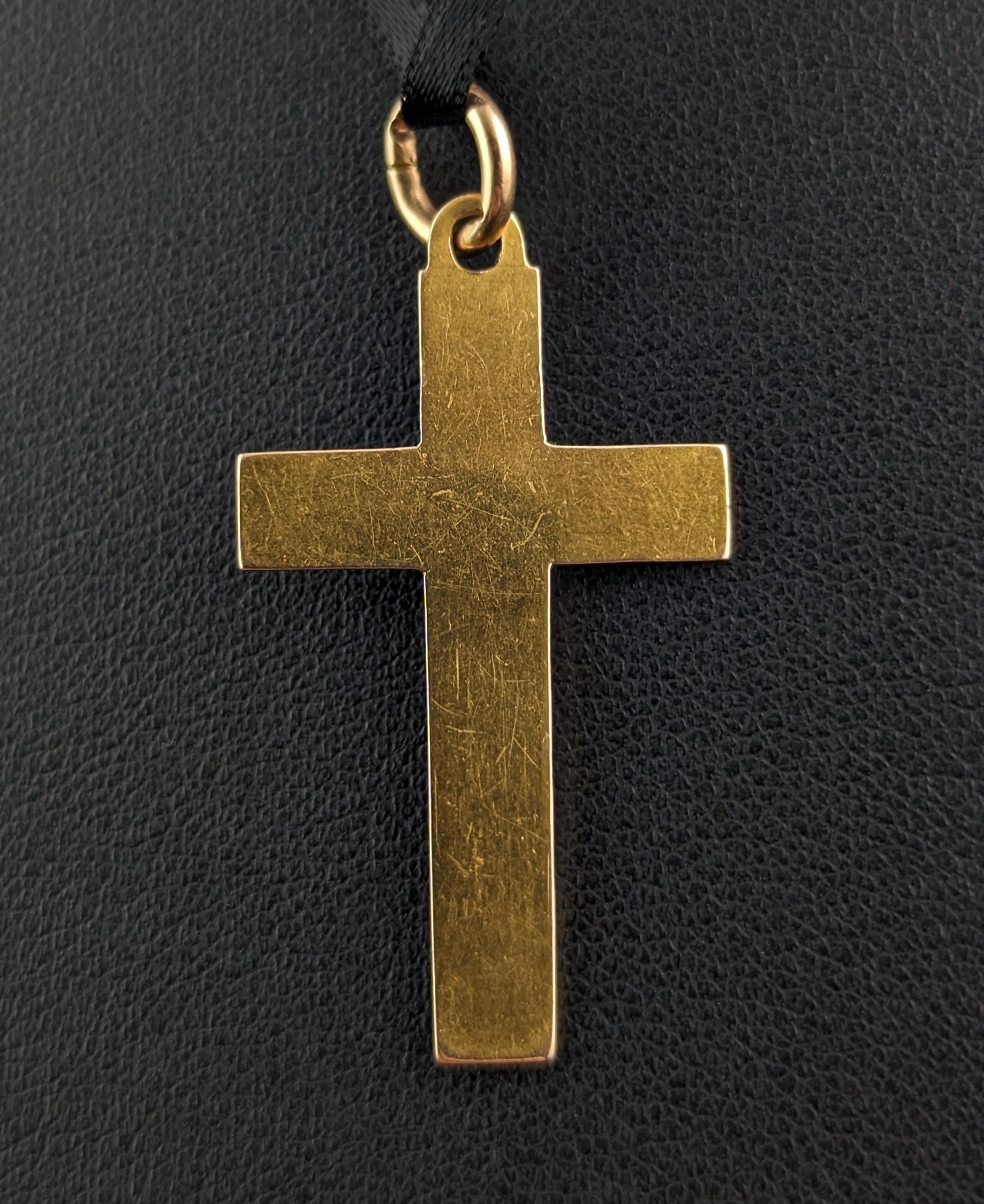 Antique 9k gold cross pendant, Victorian, engraved  For Sale 5