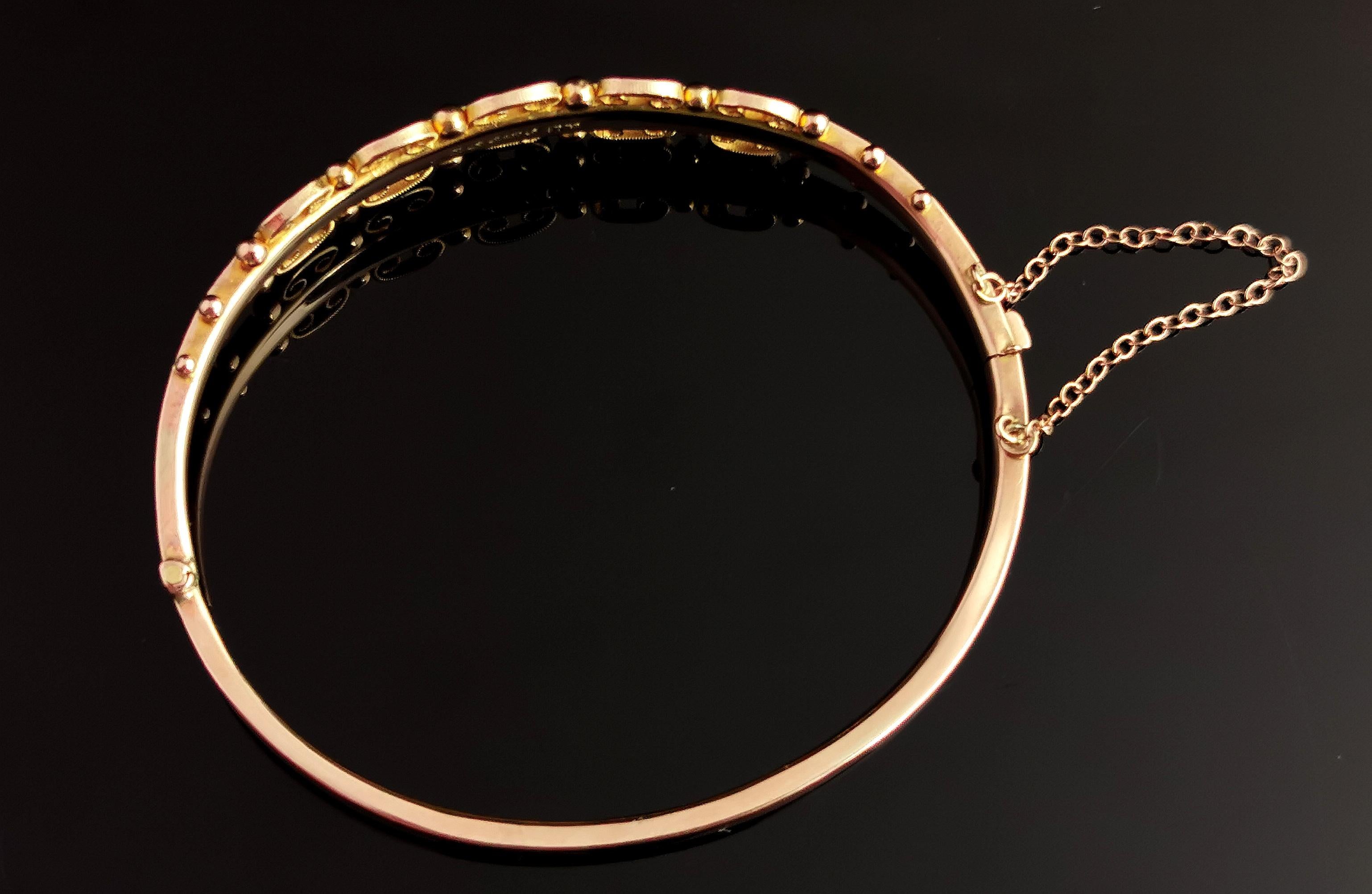 Antique 9k Gold Engraved Bangle, Edwardian For Sale 5