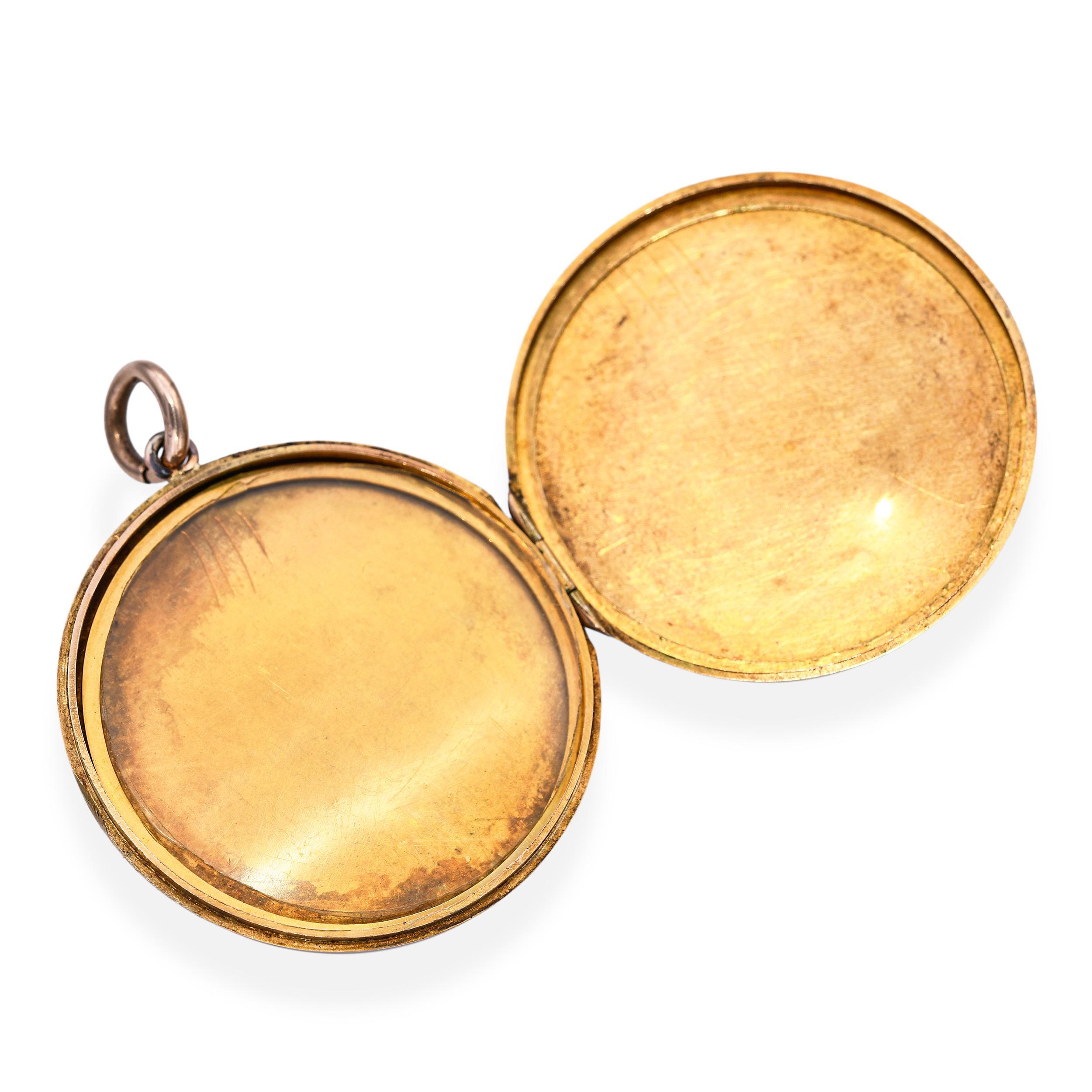 Antique 9k Gold Irish Harp Enamel Quis Separabit Crest Locket Pendant For Sale 1