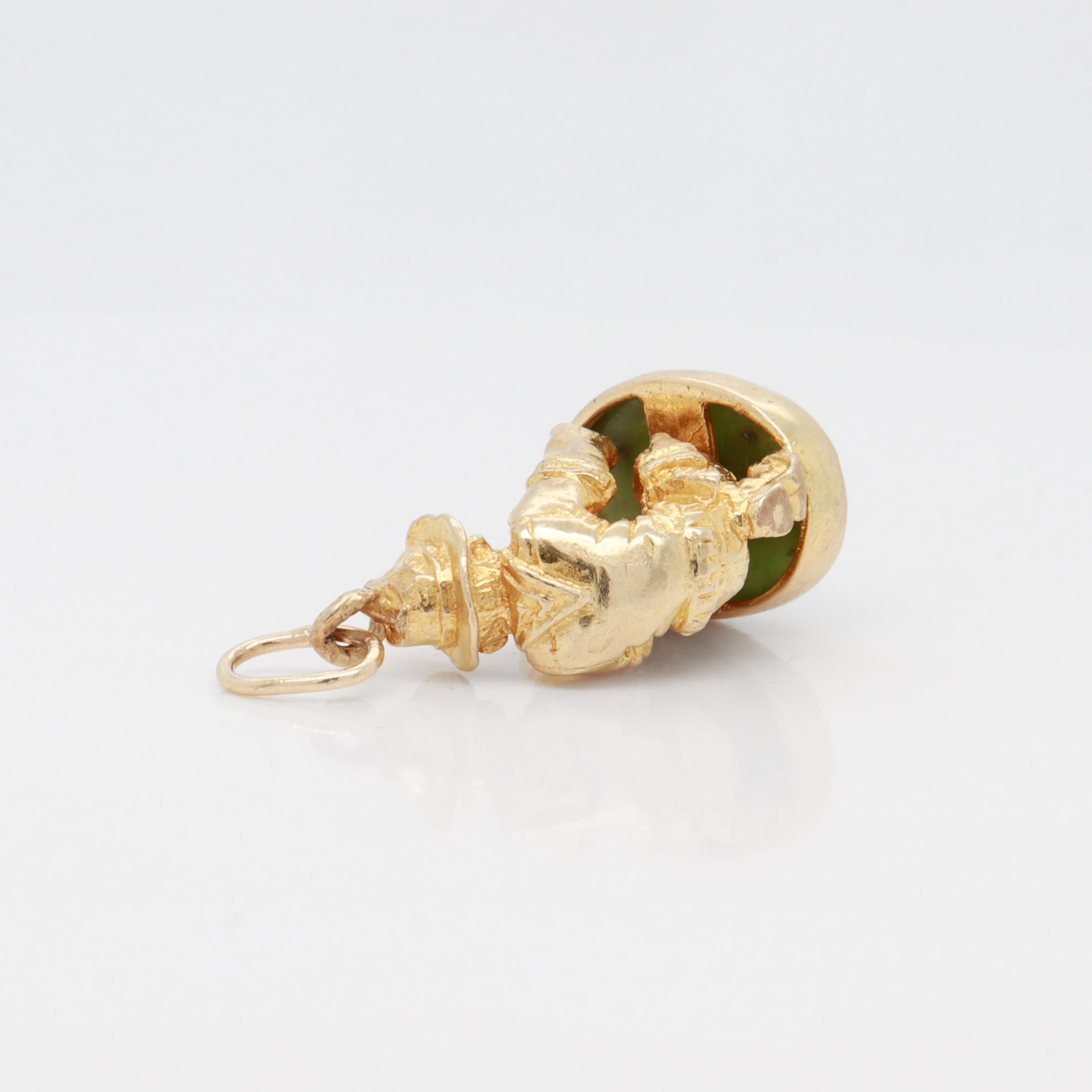 Charme Antique en Or 9K & Jade avec Figural Gold Miner Watch Fob Charm en vente 5
