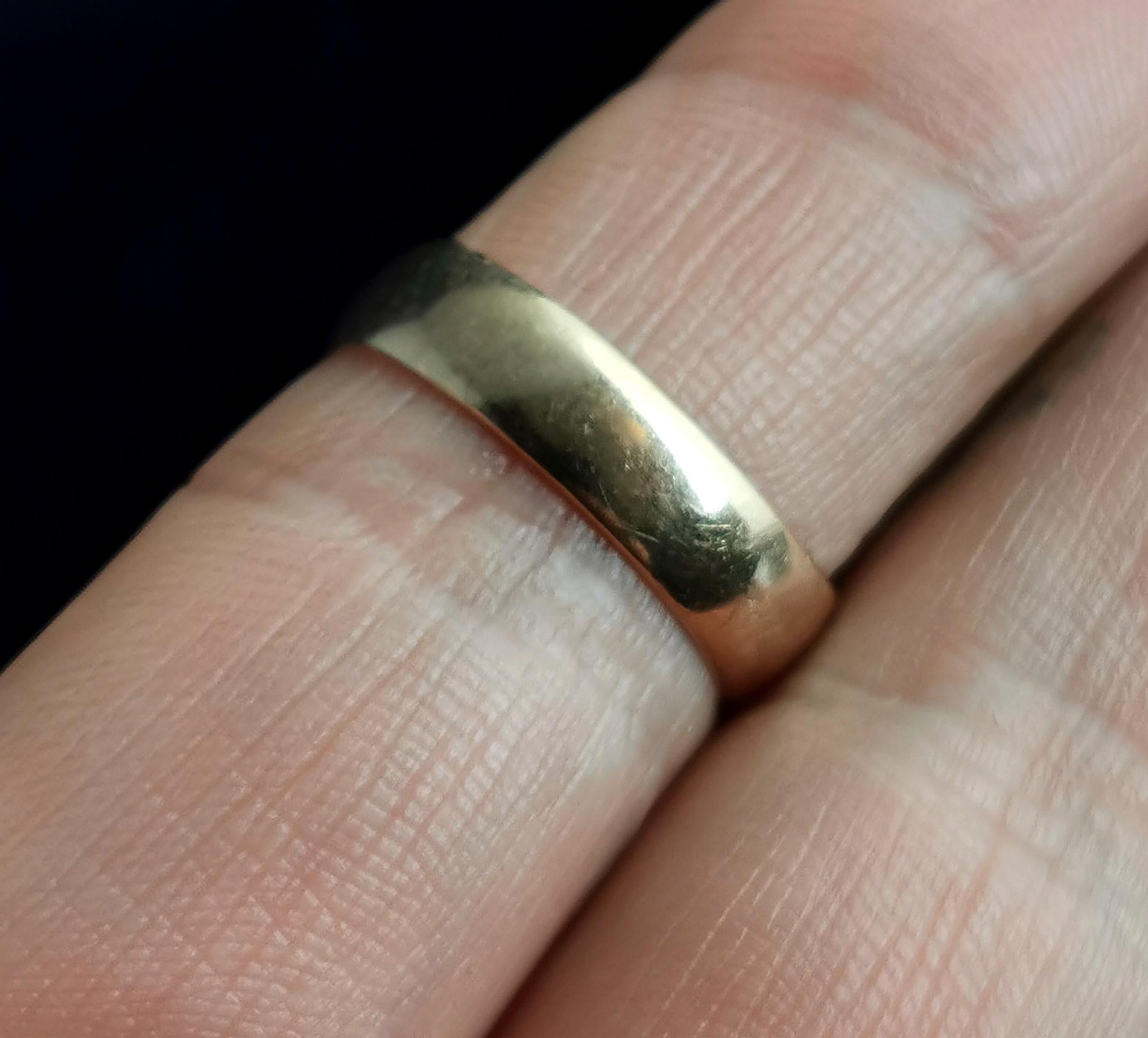 Antique 9k Gold Lion Signet Ring, Shield Shaped 5