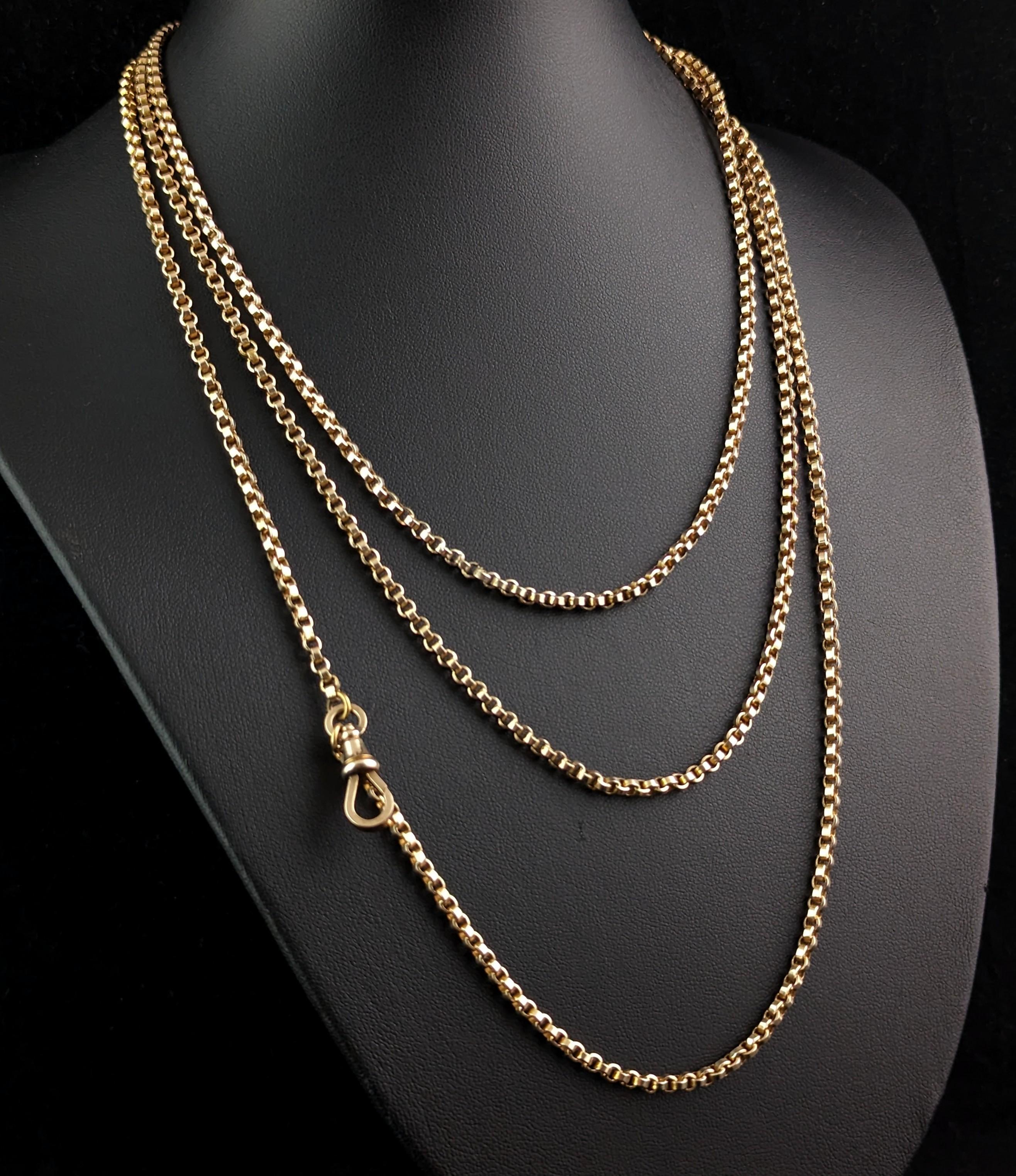 Antique 9k gold longuard chain necklace, Victorian  In Good Condition In NEWARK, GB