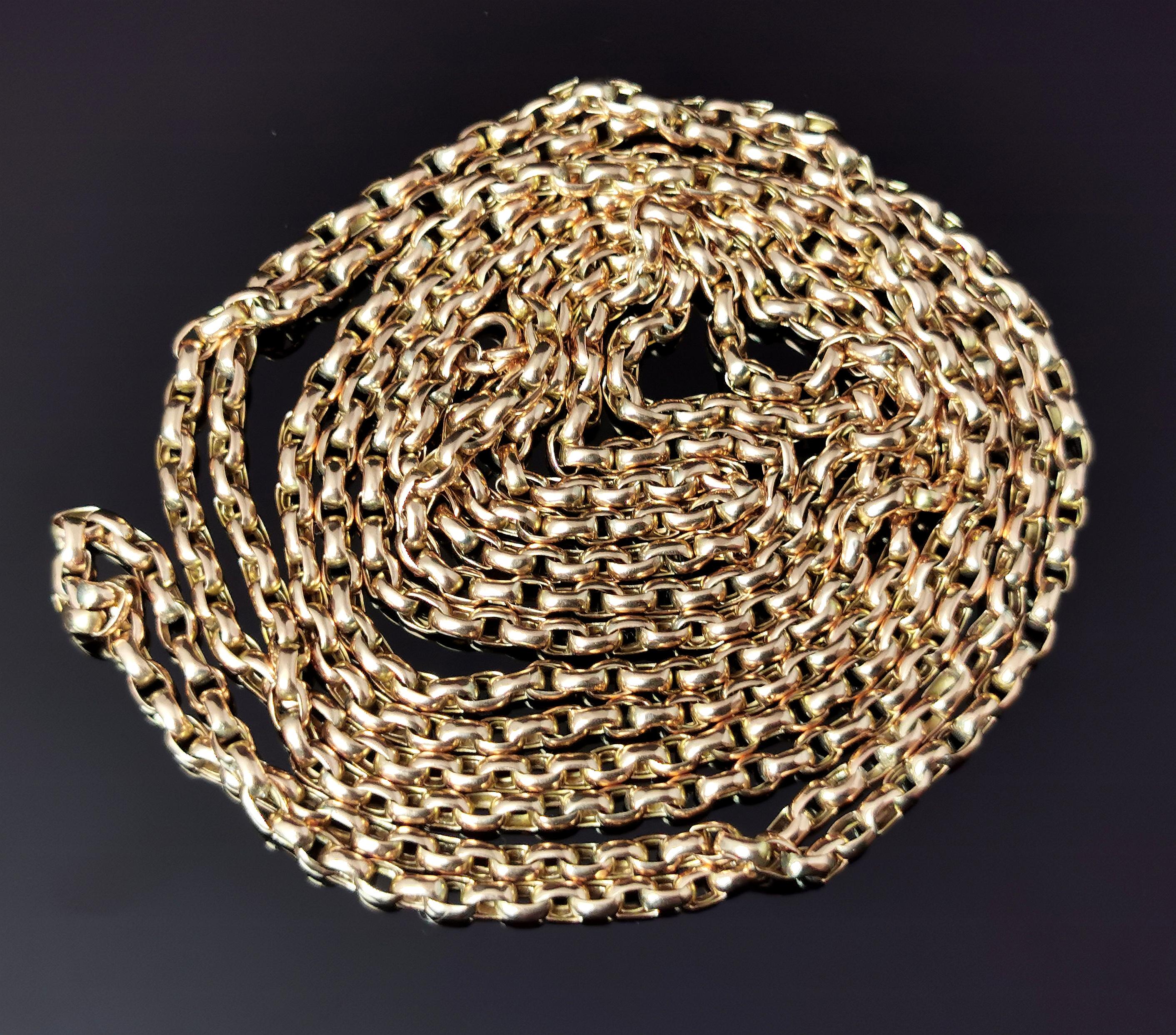 Antique 9k gold longuard chain necklace, Victorian  For Sale 1
