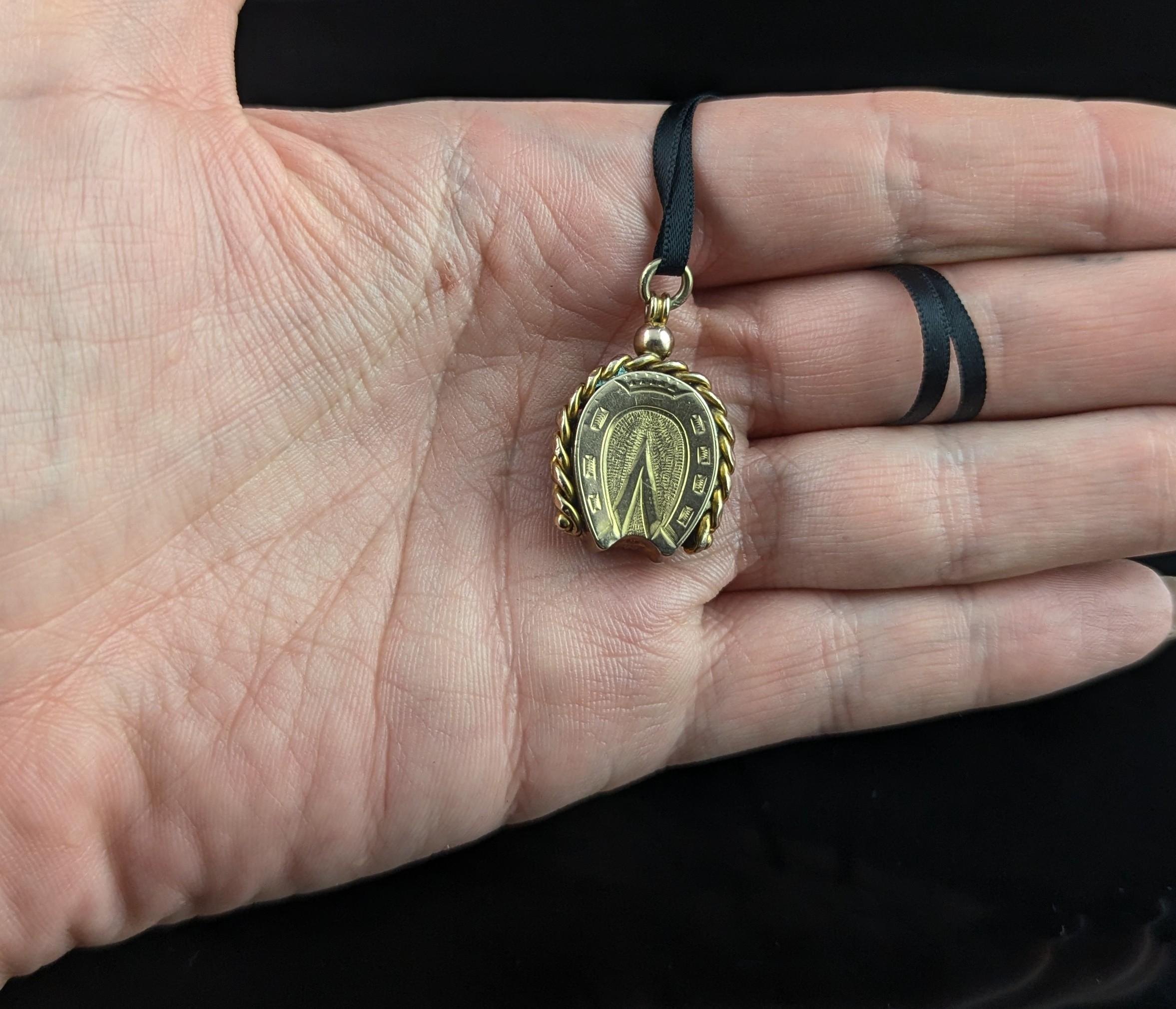 Antique 9k gold Lucky Horseshoe seal fob pendant, Bloodstone 4