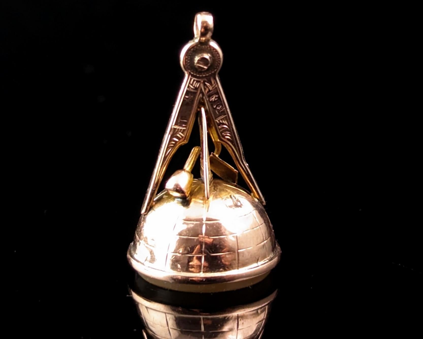 Antique 9k gold Masonic seal fob pendant, chalcedony  7