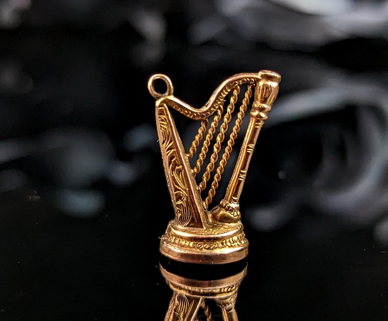 Antique 9k gold novelty seal fob pendant, harp, Bloodstone  For Sale 3