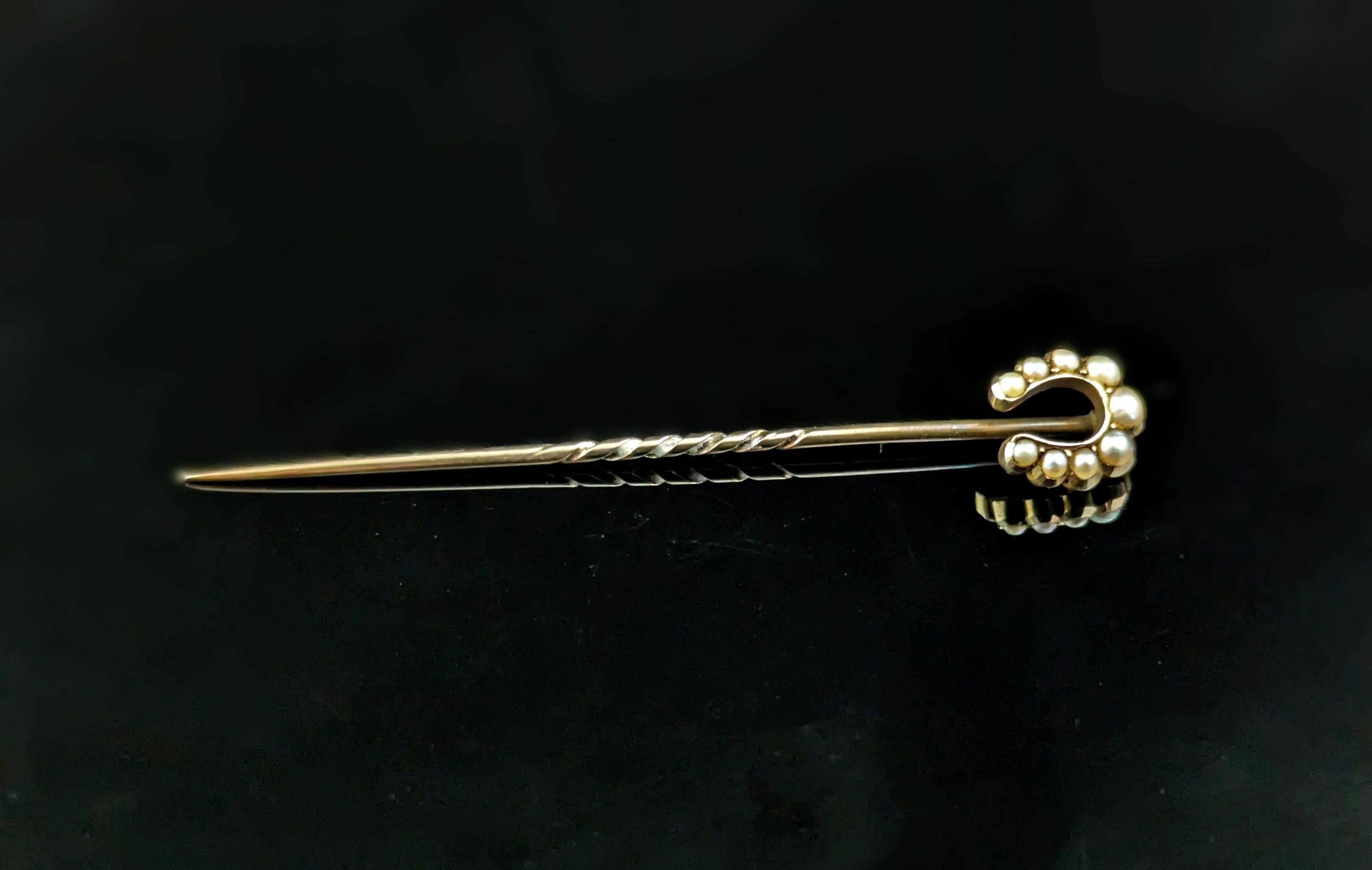 Antique 9k gold Pearl lucky horseshoe stick pin  5