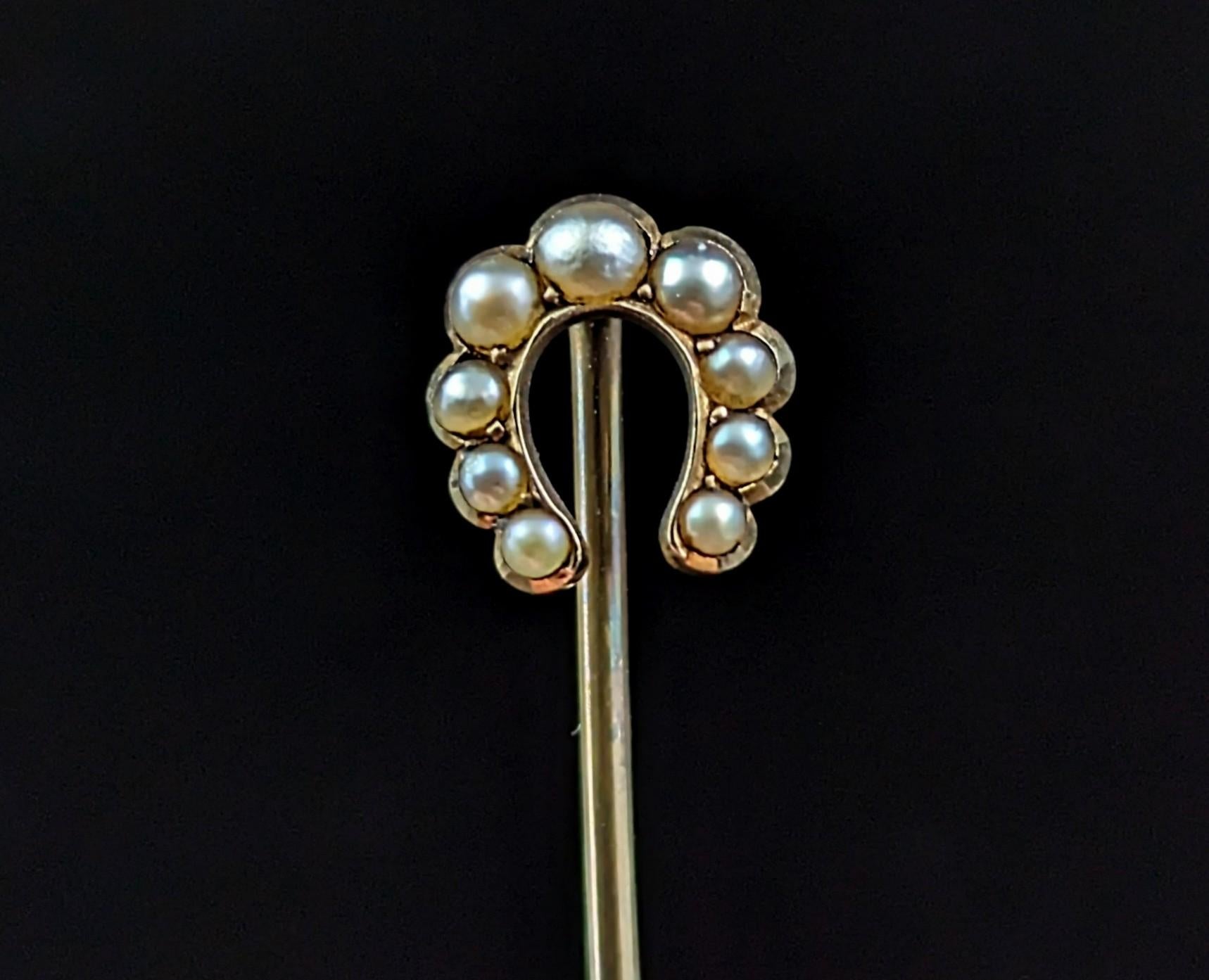Edwardian Antique 9k gold Pearl lucky horseshoe stick pin 