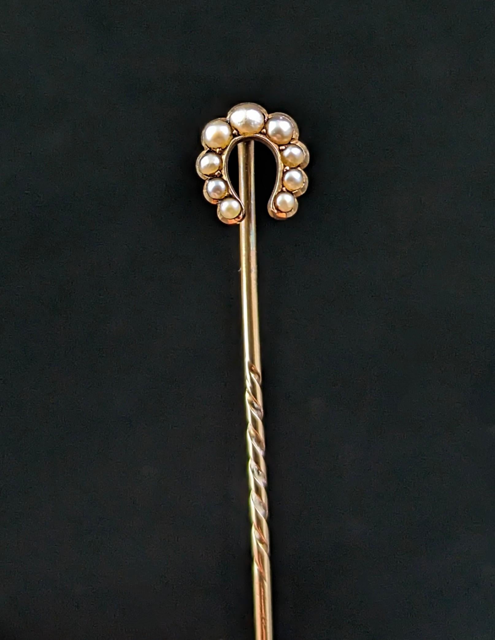 Antique 9k gold Pearl lucky horseshoe stick pin  3