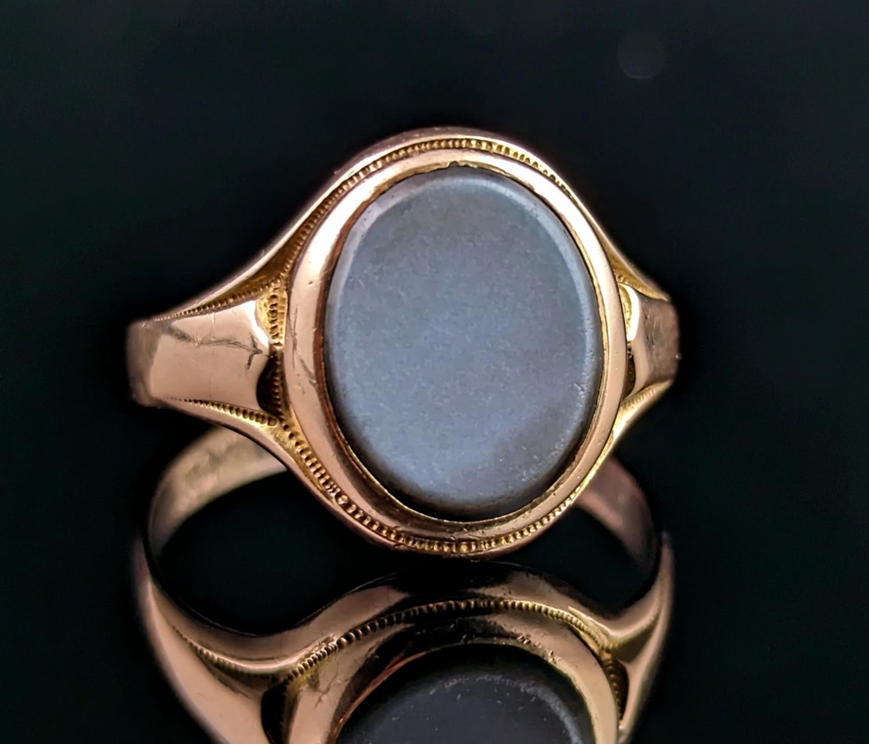 Antique 9k gold Sardonyx signet ring, pinky ring  In Fair Condition In NEWARK, GB