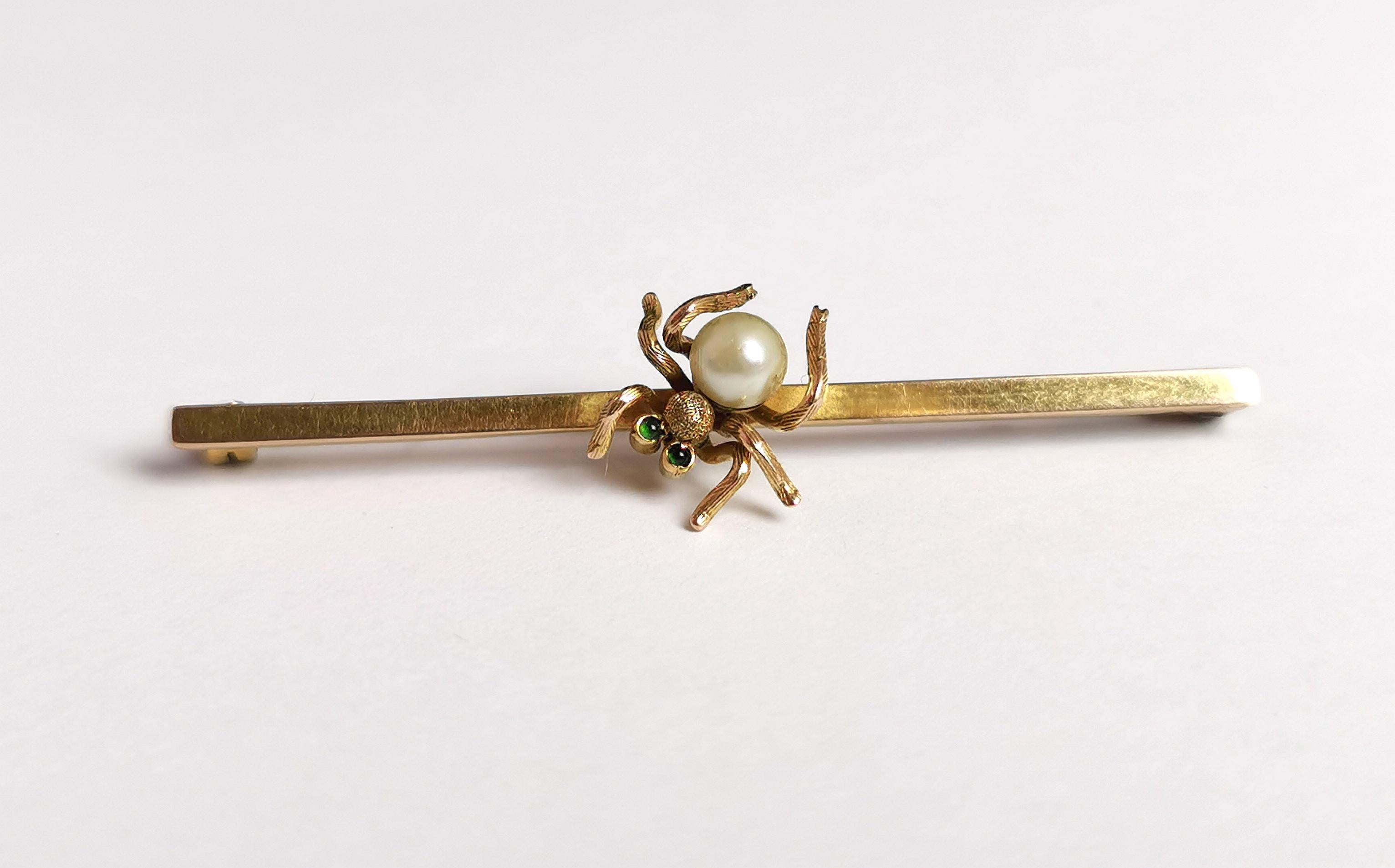 Antique 9k Gold Spider Brooch, Demantoid Garnet and Pearl, Edwardian For Sale 5