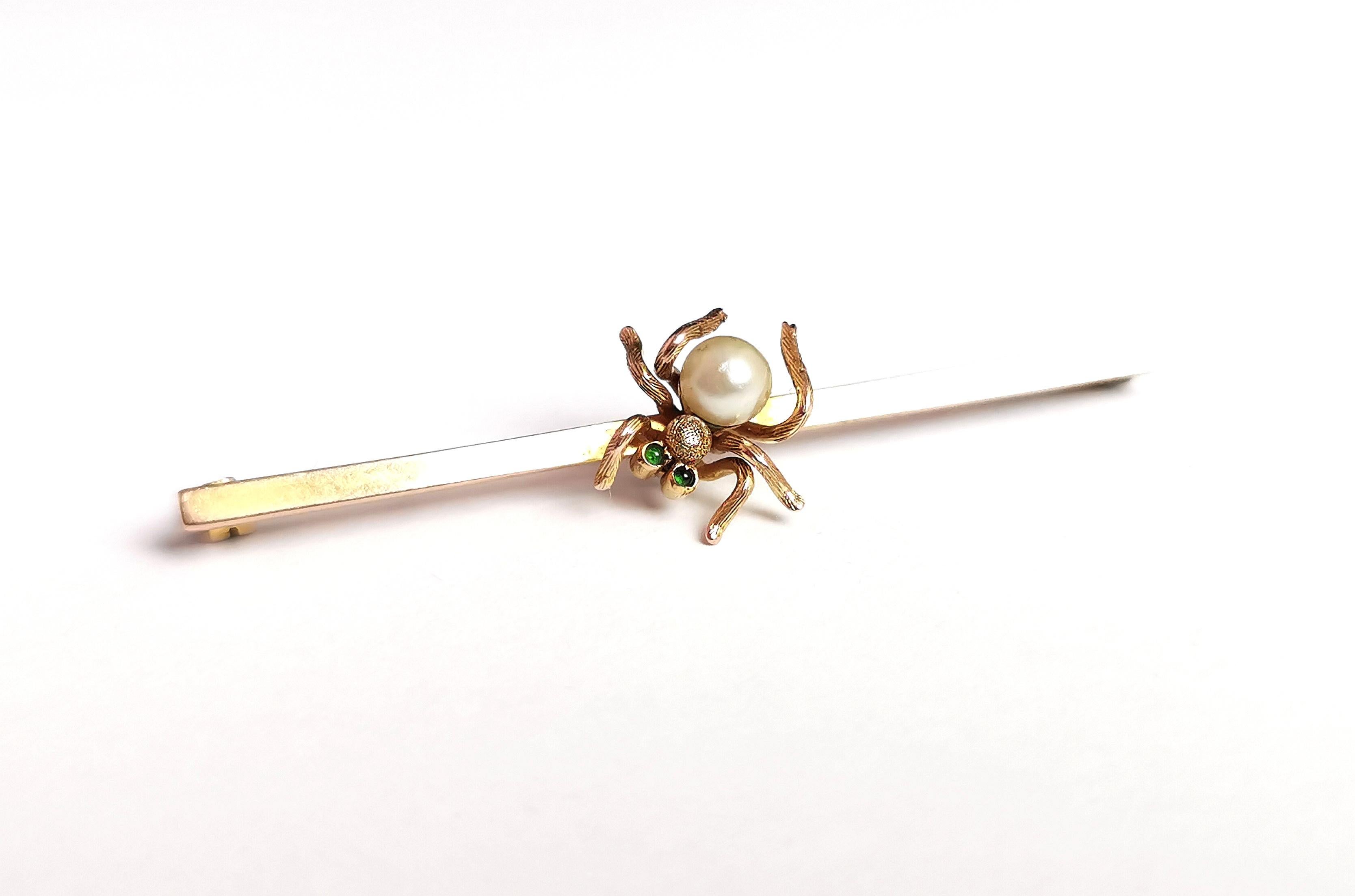 Antique 9k Gold Spider Brooch, Demantoid Garnet and Pearl, Edwardian For Sale 7