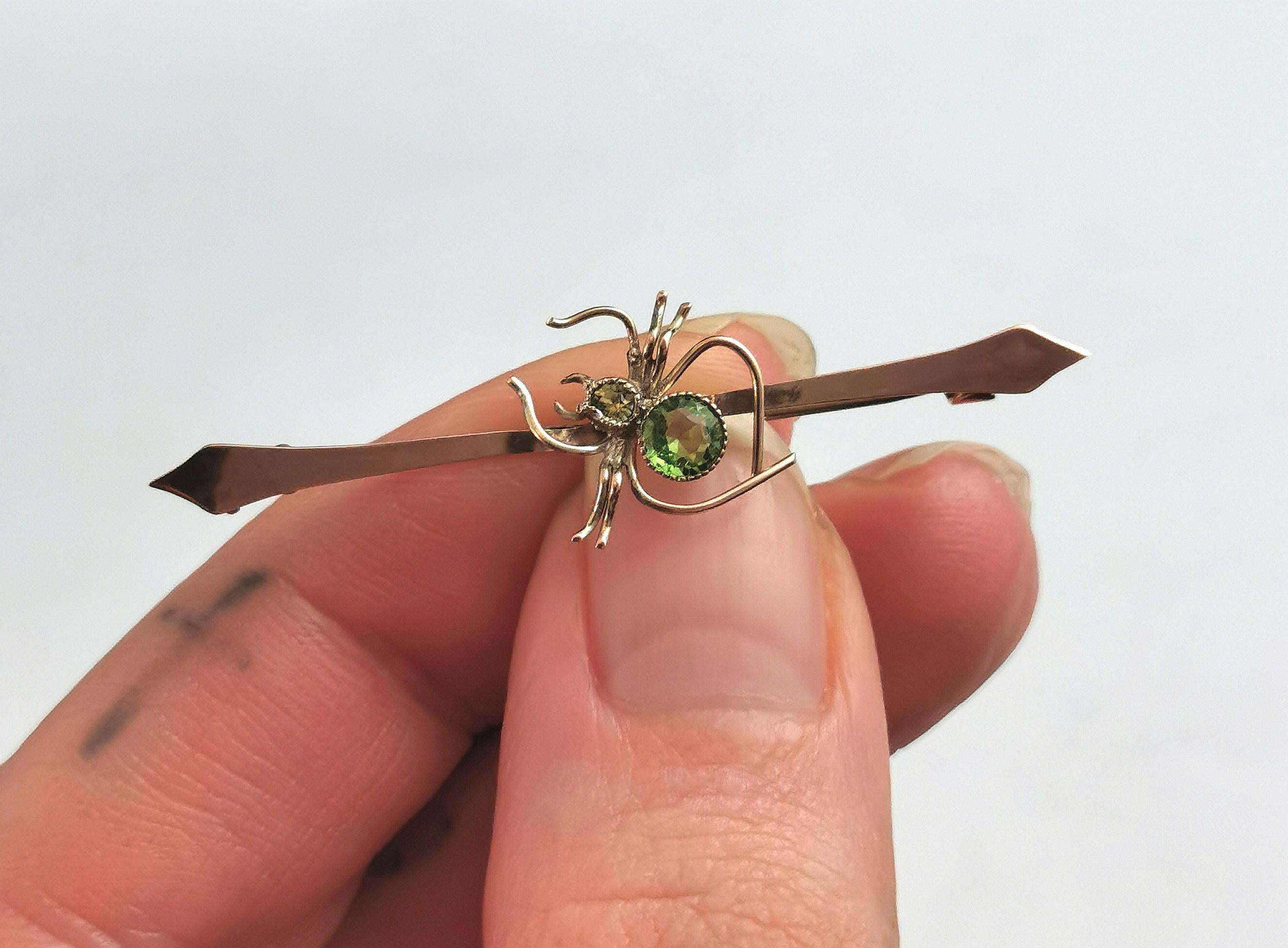 Antique 9k Gold Spider Brooch, Peridot and Paste For Sale 3