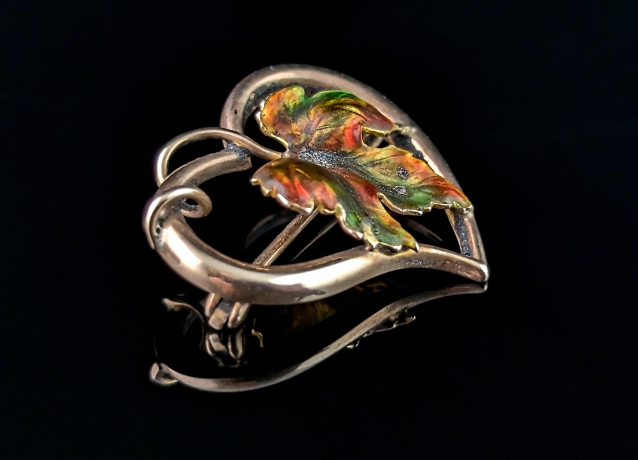 Women's Antique 9k gold Witches heart brooch, maple leaf, enamel For Sale
