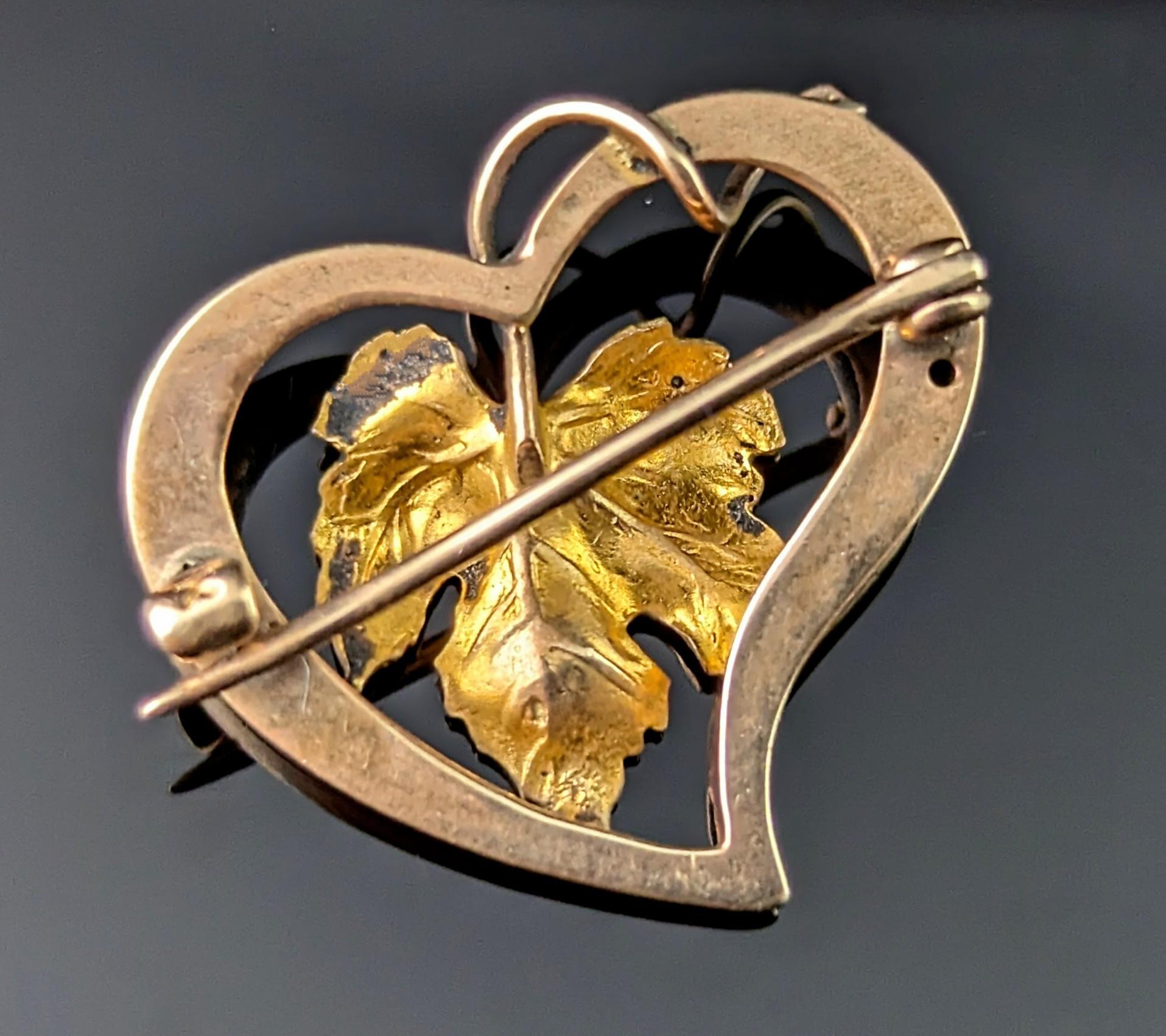Antique 9k gold Witches heart brooch, maple leaf, enamel For Sale 2