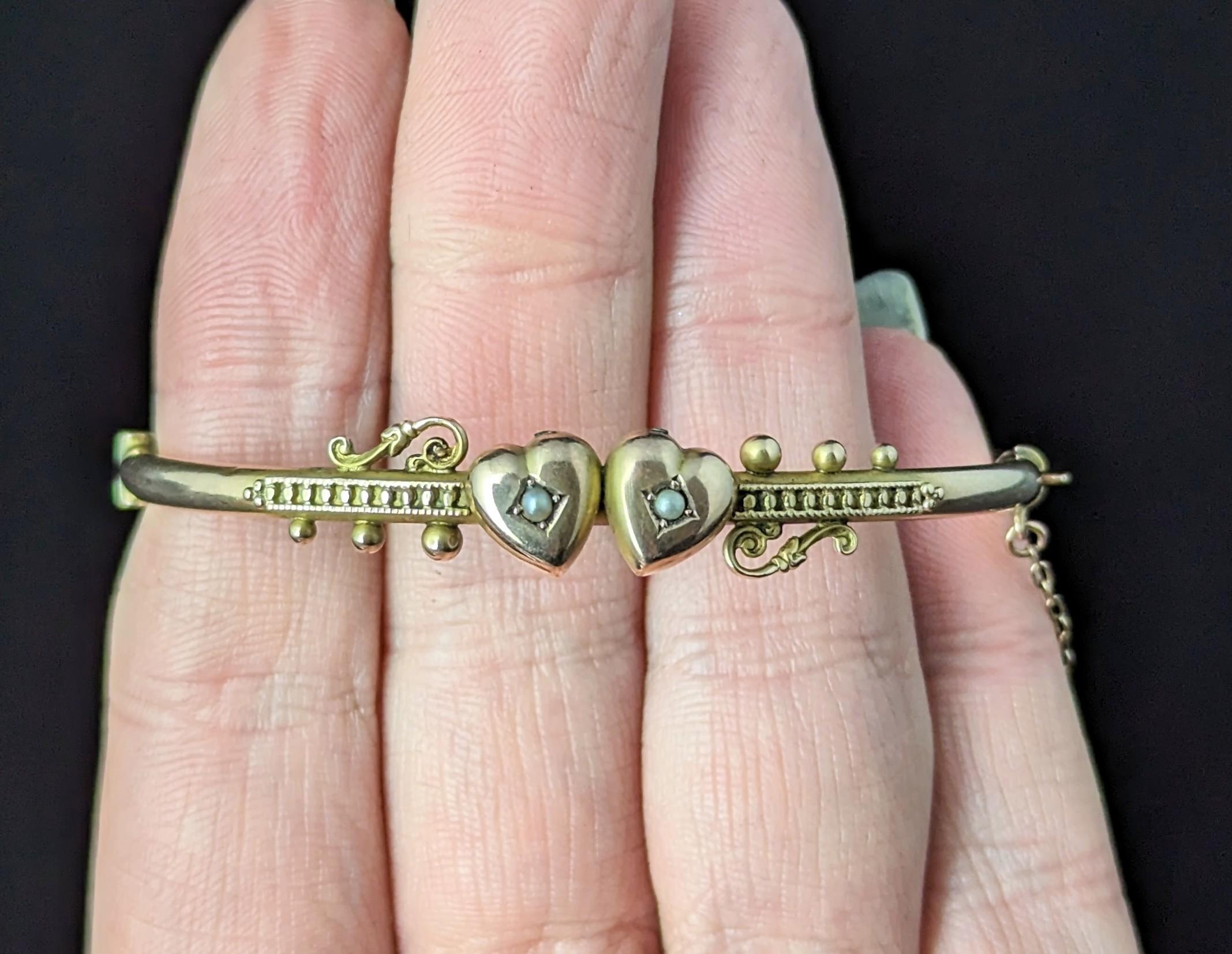 Antique 9k rose gold double hearts bangle, Edwardian, pearl  For Sale 2