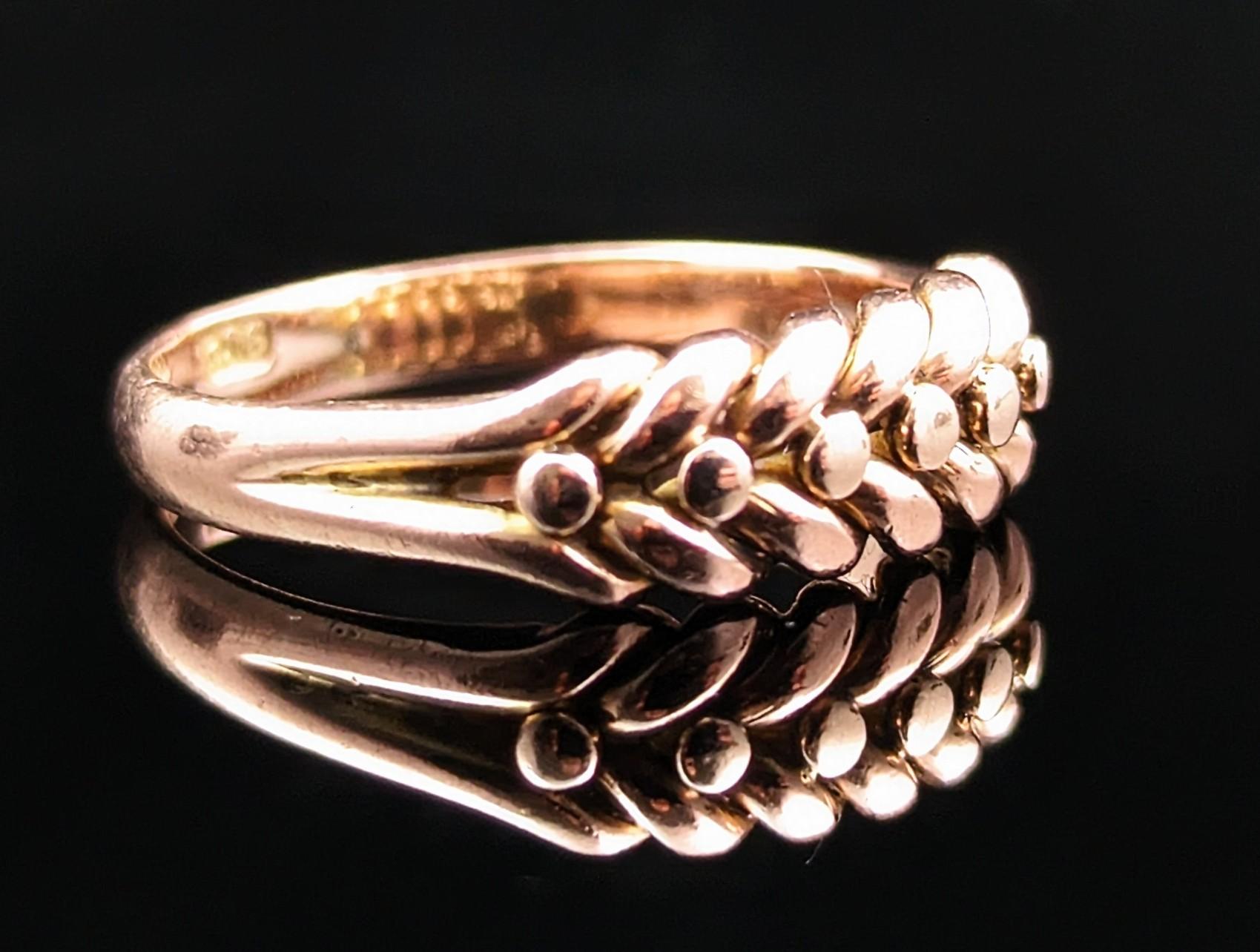 Antique 9k Rose gold keeper ring, Victorian  In Good Condition In NEWARK, GB