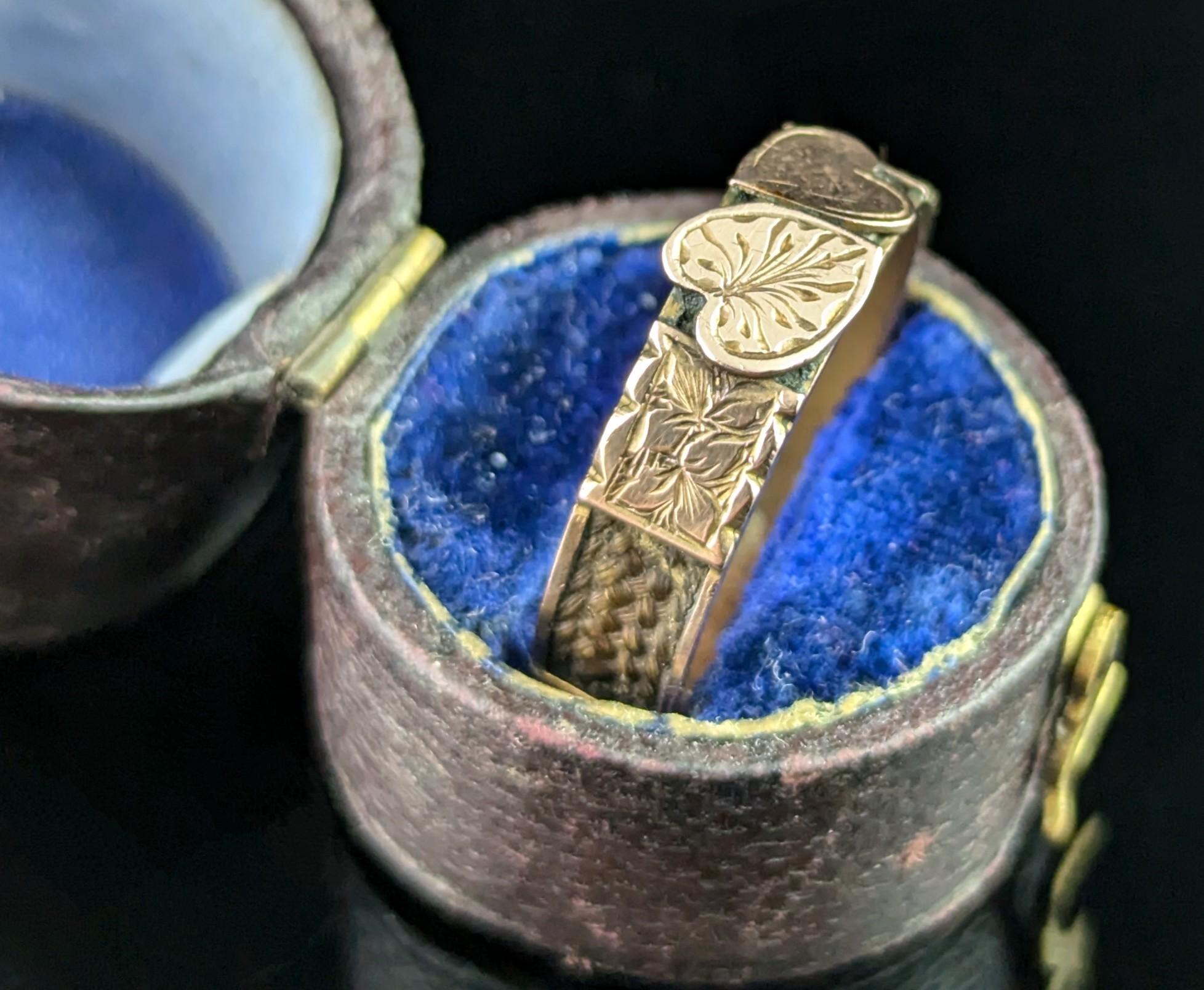 Women's Antique 9k rose gold mourning ring, Double hearts, Hairwork