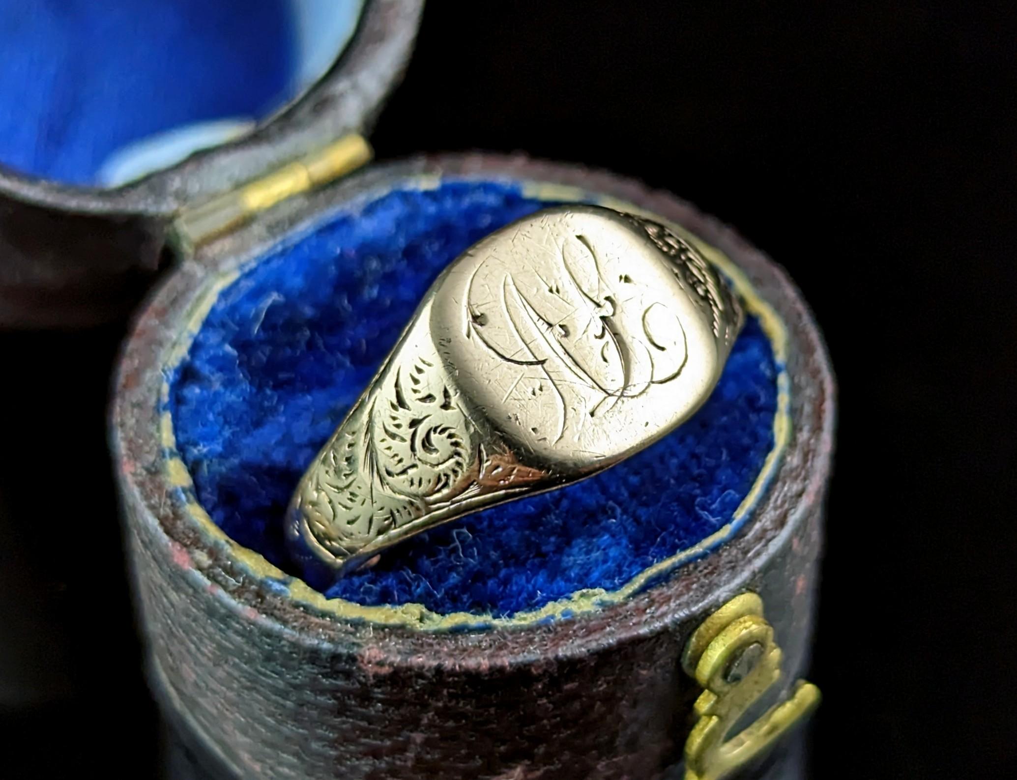 Edwardian Antique 9k rose gold signet ring, Pinky ring, engraved 