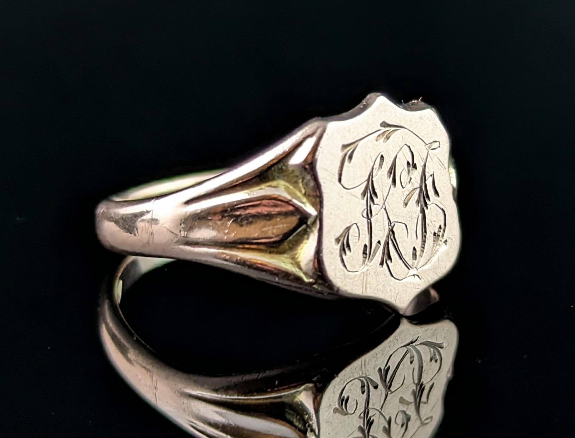 Art Deco Antique 9k Rose gold signet ring, Shield shaped, Monogrammed For Sale